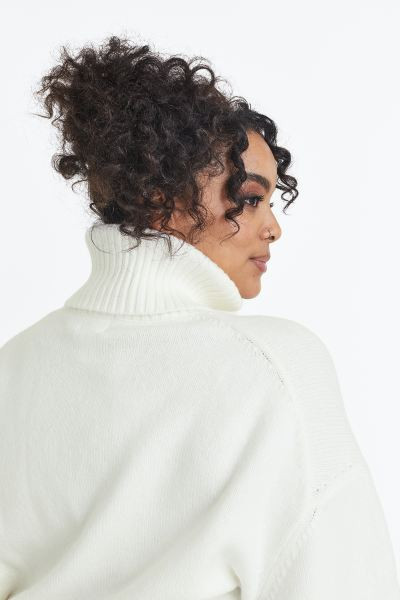 Oversized Turtleneck Sweater | H&M (US + CA)