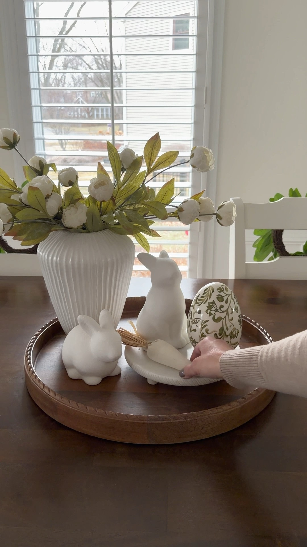 The easiest way to style a spring tray 🌷
A few simple pieces instantly make your kitchen or coffee table feel ready for spring.


#LTKSeasonal #LTKHome