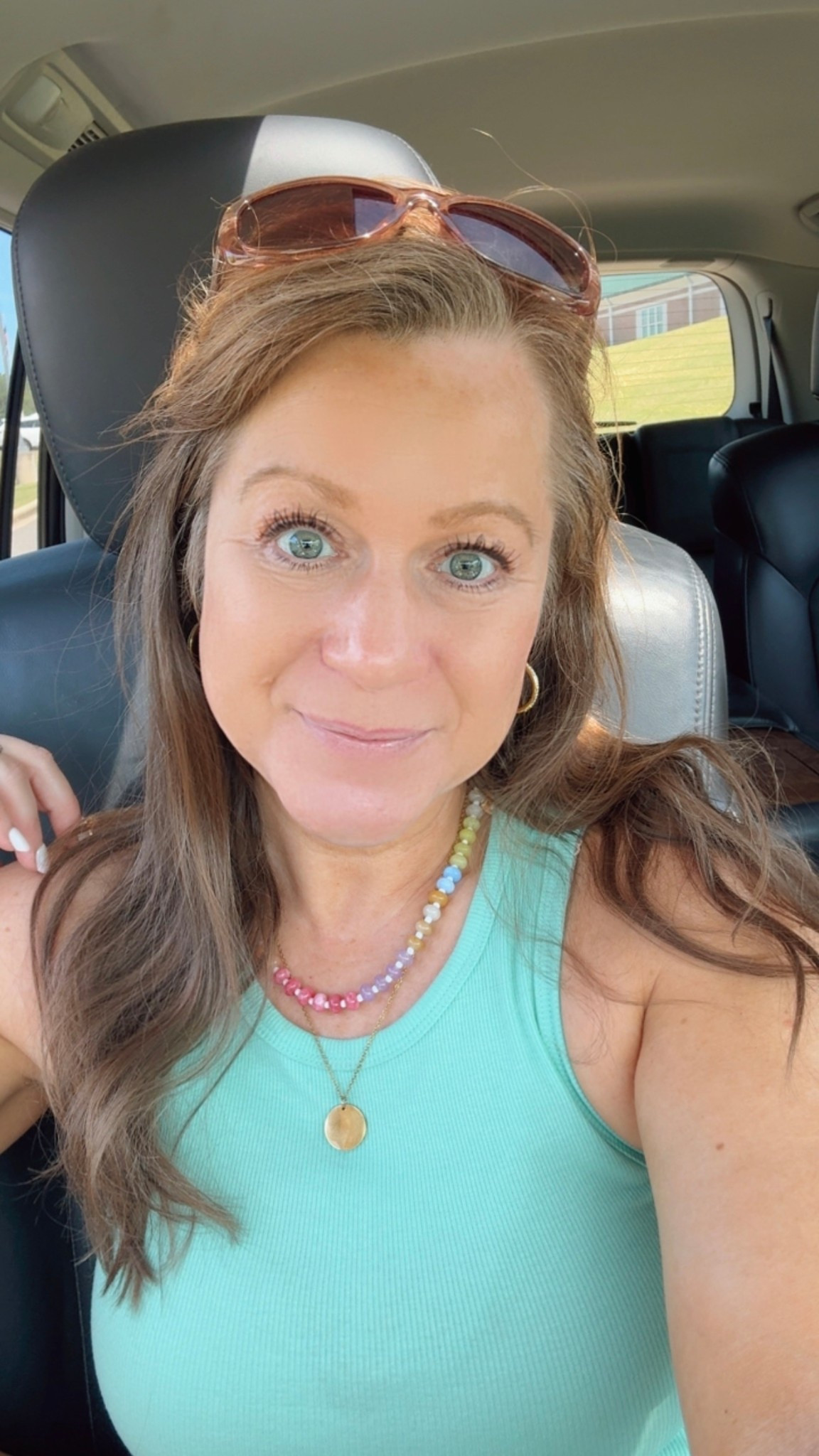 Today’s OOTD
High neck tank (I have in almost every color)
Necklace that reminds me of anthro (I took the initial off of mine 

#LTKmomlife #LTKootd #LTKSeasonal