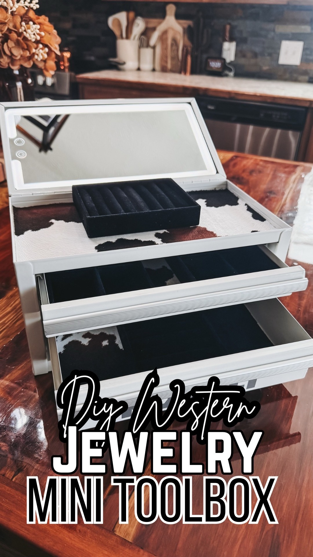 DIY Western Jewelry Mini Toolbox 🤠🤎🐮

#LTKmomlife #LTKHome #LTKFindsUnder50