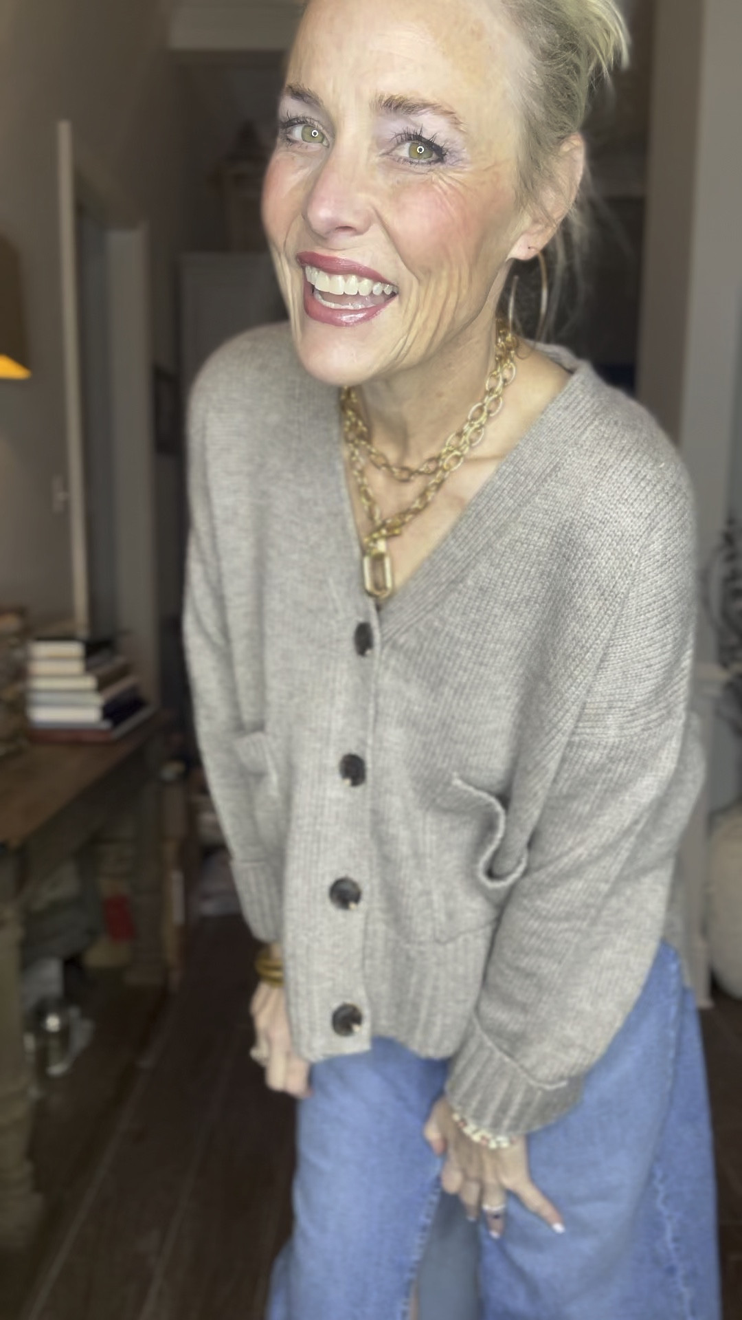 If you are looking for an easy fall outfit to throw on as a middle, junior, or high school teacher, this one could be it. As a reminder, I’m 5’8 and typically wear a 6/8 or M. I’m in a medium in the sweater and an 8 in the skirt. The skirt has a frayed hem, so it could very easily be cut off if you are worried about the length  

#LTKstyletip #LTKmidsize #LTKover40