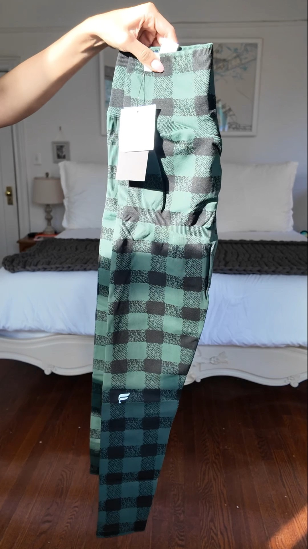 #FableticsPartner Falling in love with my new fall workout set 🍂💛
This 4-piece look from @Fabletics is the perfect mix of sculpting, seamless and seriously flattering.

Wearing:
• Seamless Scrunch High-Waisted Legging — snatches the waist + lifts in all the right places
• Sleek Seamless Square Neck Low Impact Bra — clean, minimal ultra-flattering silhouette
• Sleek Seamless Long-Sleeve Top — smooth, seamless and perfect for chilly workouts
• Tahoe Teddy Jacket — cozy, plush and the ultimate fall layering piece

If you love chic fitness sets, you'll really like this one. 🤎✨
Which piece is your fave?

----------------------------

Me enamoré de mi nuevo conjunto para otoño de #Fabletics. 

Si les encantan los conjuntos deportivos chic, les van a gustar este. 🤎✨

¿Cuál es tu prenda favorita?

#ActivewearSet #WorkoutOutfit #FitnessFashion 

#LTKActive #LTKHoliday #LTKfitnessgoals