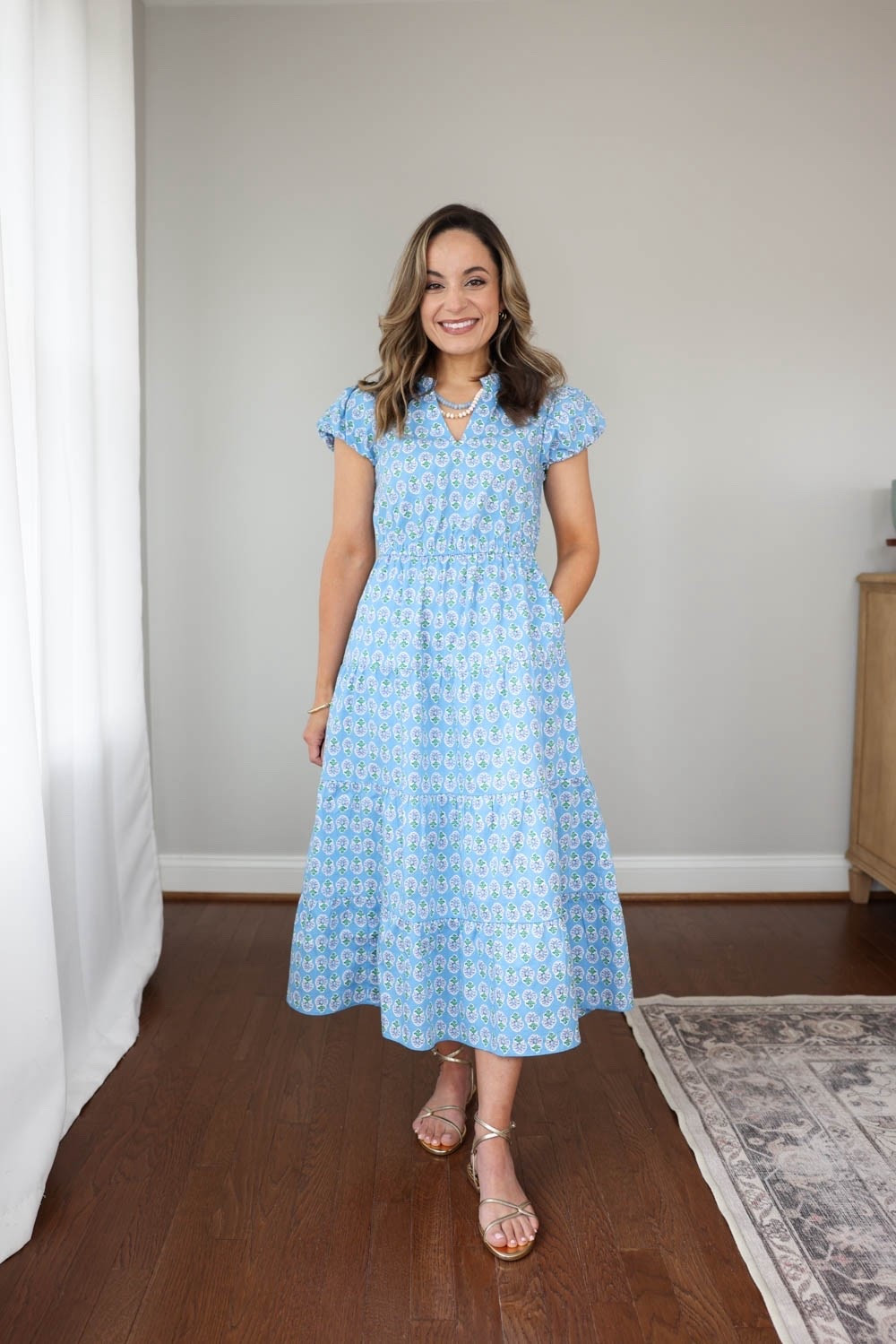 3 spring dresses with sleeves! 


Light blue dress: petite 00 

My measurements for reference: I’m 4’10” and 105lbs. My bust, waist, and hip measurement is 32”, 24”, and 36”.

#LTKPetite