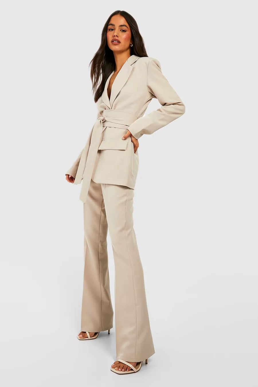 Fit & Flare Seam Front Tailored Trousers | Boohoo.com (US & CA)