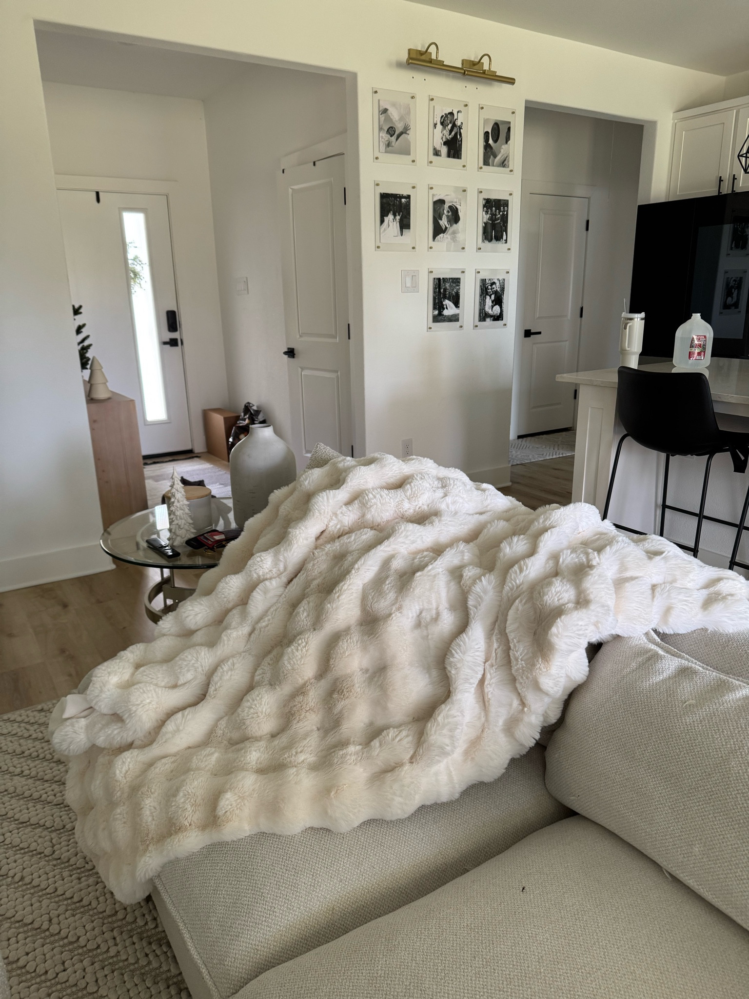 Pottery barn blanket dupe!!! 

#LTKGiftGuide #LTKHoliday #LTKSeasonal