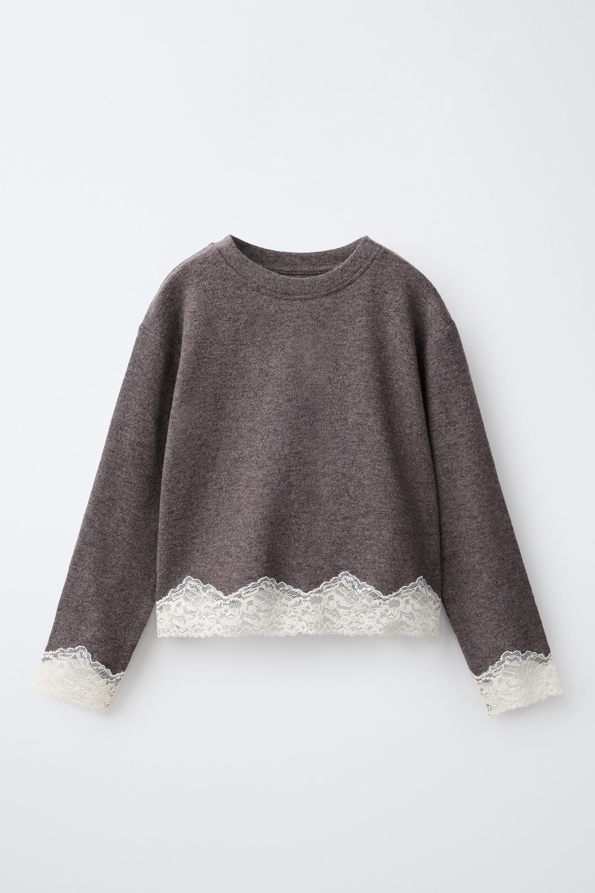 Long-sleeve crew neck T-shirt. Features contrasting lace trim. | Zara US