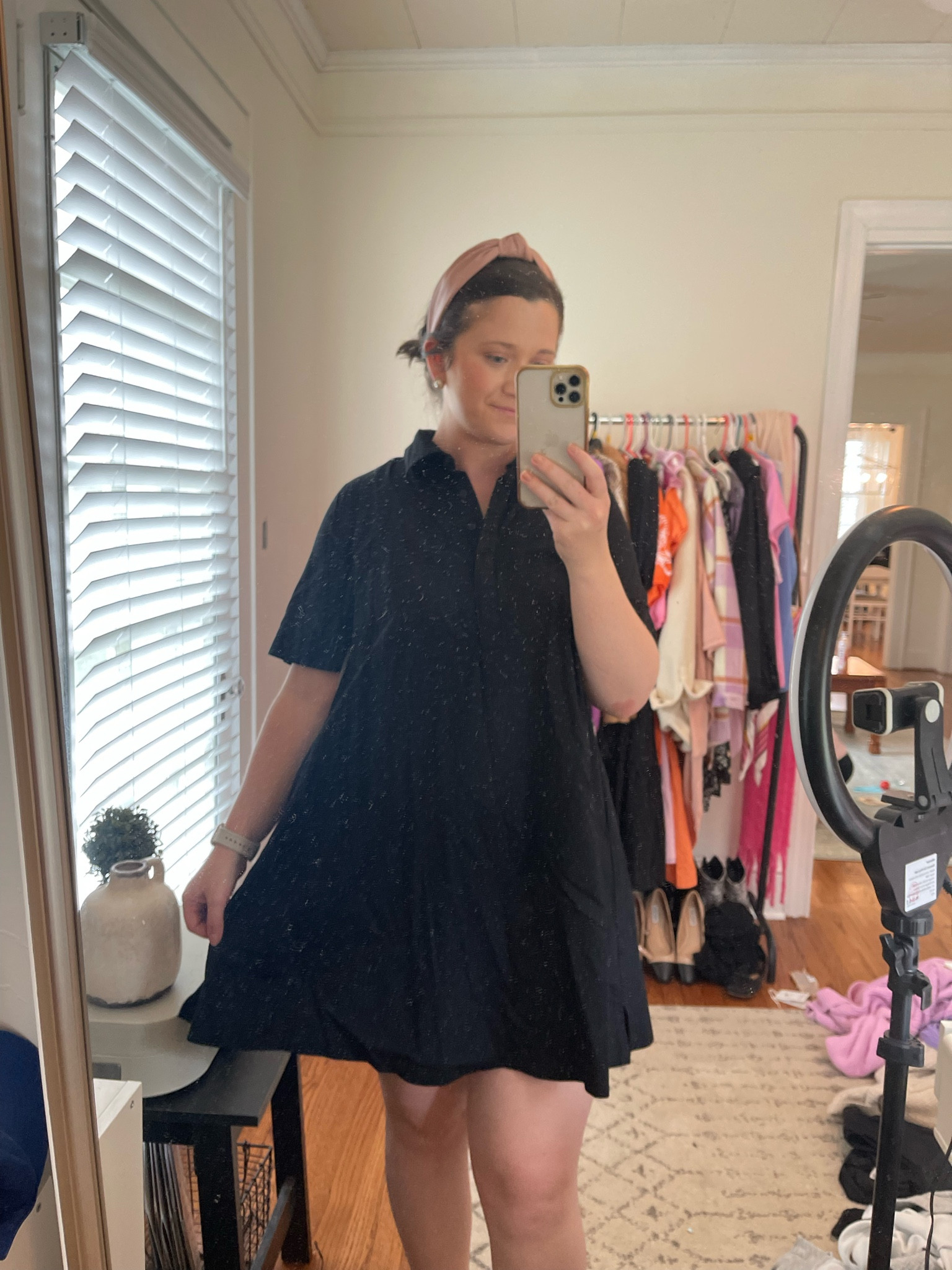 Spring dress. Black shirt dress. Spring outfit 