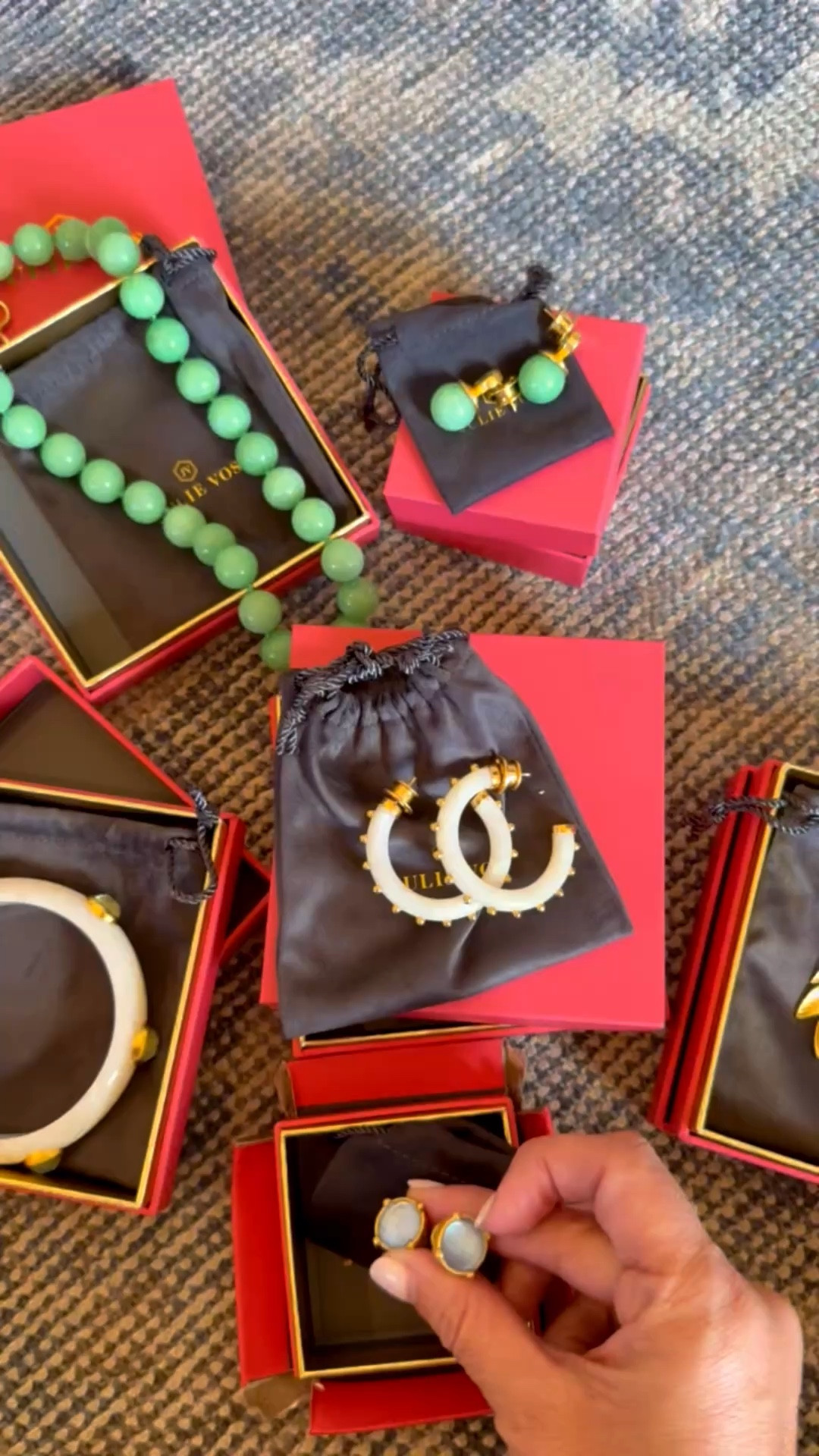 Oh Julie Vos, I’m drooling over here! Y’all see me in her pieces all the time. They are so classy, lightweight and timeless. They also make great gifts.  

#LTKmomlife #LTKOver40 #LTKdayinmylife