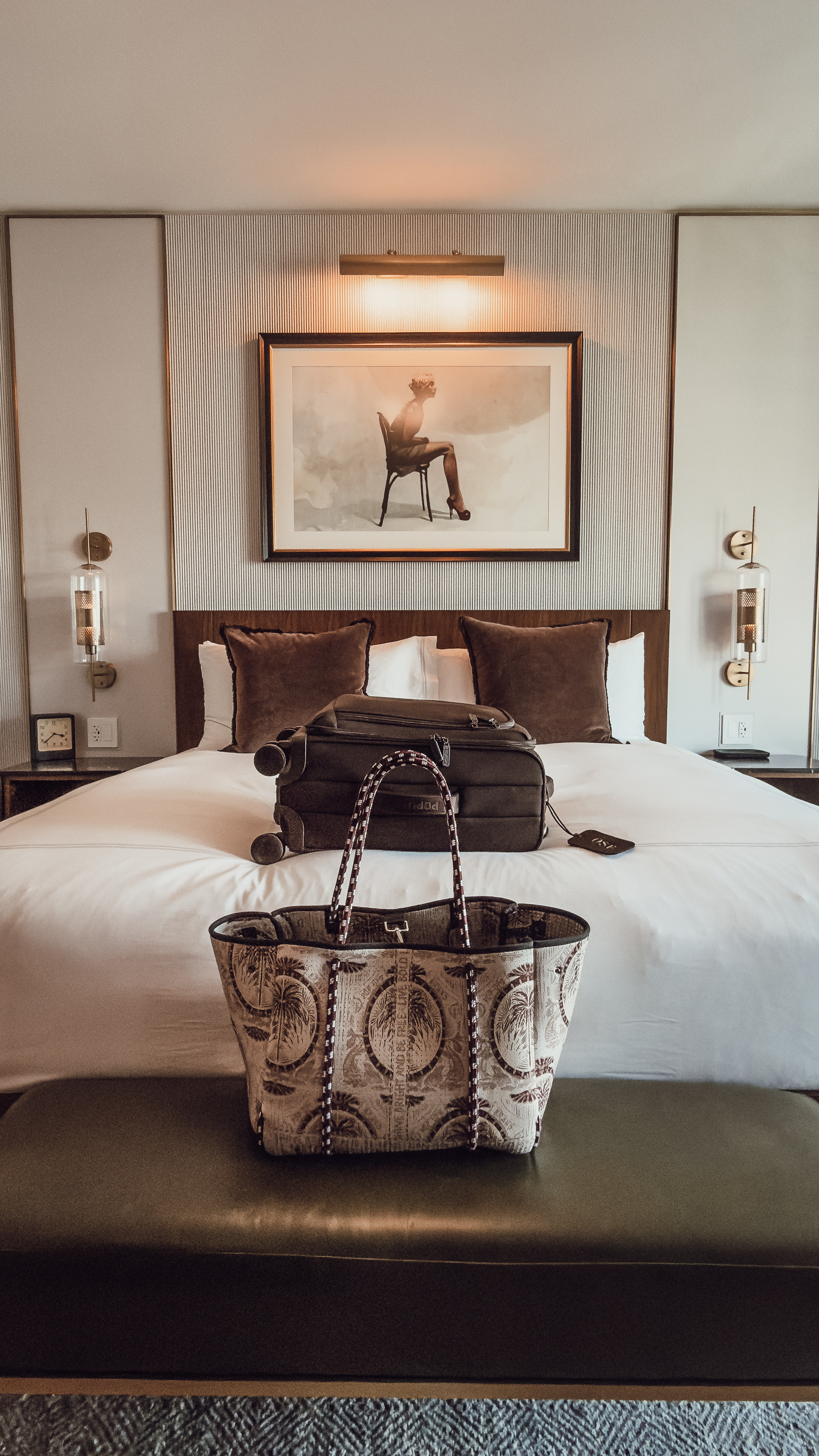 Travel days just got easier with the Pop Ups tote — the perfect blend of style and function for keeping everything organized on the go, from airport runs to weekend getaways. ✈️👜 

 #LTKdayinmylife #LTKvlog #LTKTravel
