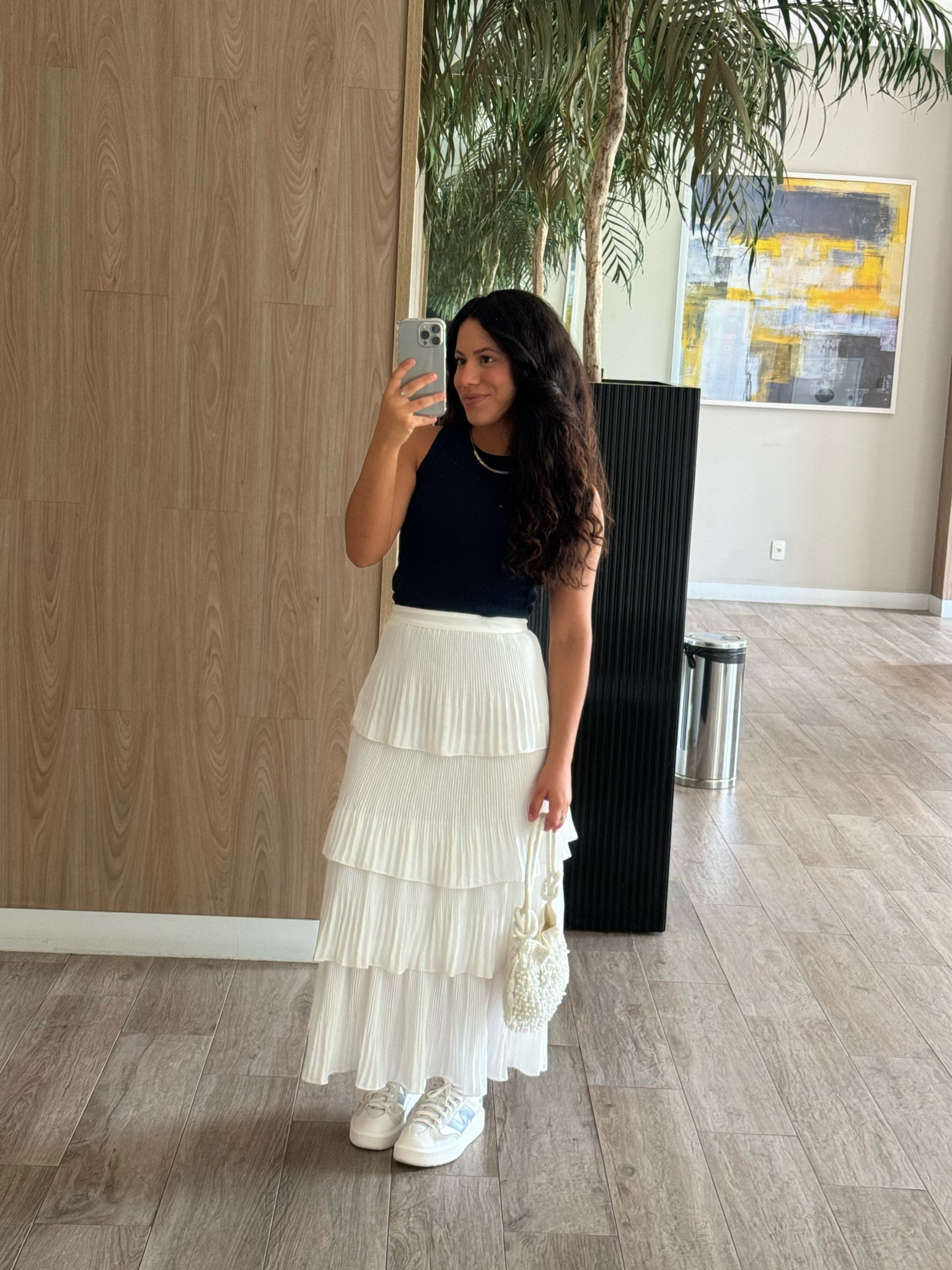 Inspiração de look usando o new balance CT302 (esse tênis é MUITO confortável)


#LTKbrasil #LTKbeauty