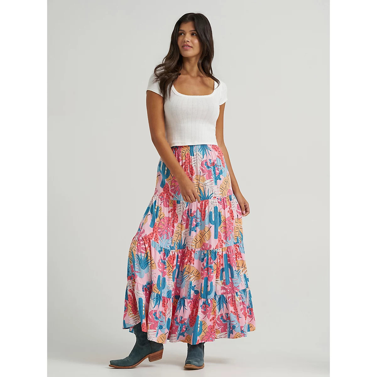 Women's Wrangler Printed Tiered Maxi Skirt in Pink | Wrangler