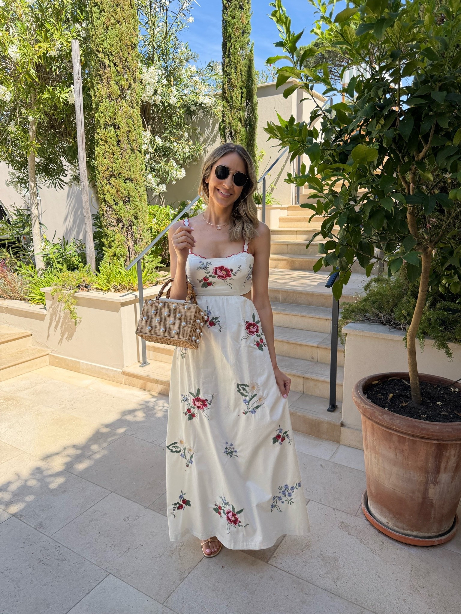 ADORABLE & feminine dress
Runs tts , wearing a size small
Summer outfits 
Summer dresses
Vacation outfits beach

#LTKU #LTKootd #LTKSeasonal