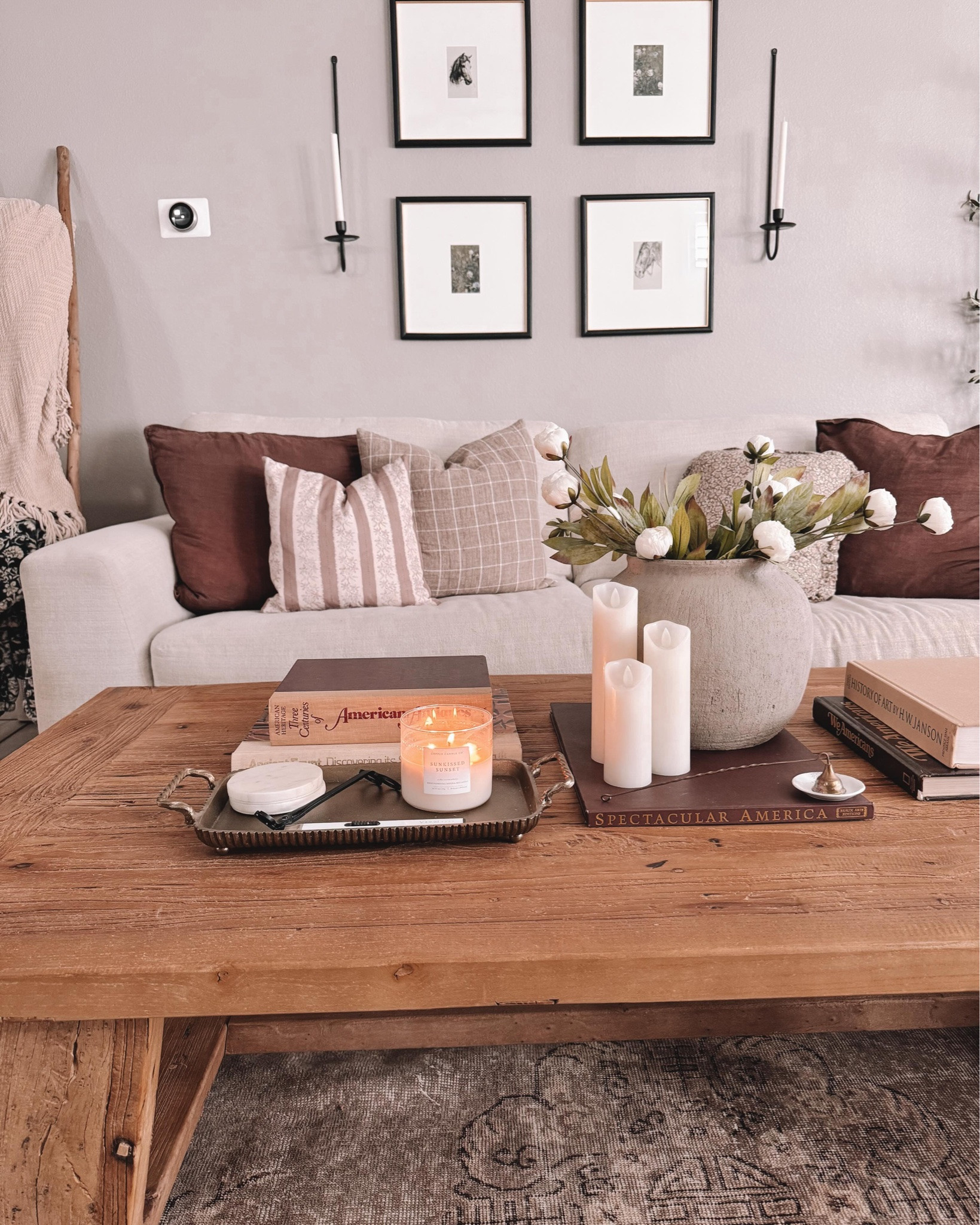 Sharing stills and my most favorite candles today! It’s hard to pick a favorite when they all smell amazing! @coppercandleco is dropping their Fall scents on June 19th and I am so excited to try that collection! If you’re looking for new candles or holding out for Fall scents, you can use code 
STEPHANIE15 for 15% off! Head to stories later today to catch a sneak peak of the new line up! 

#coppercandleco #handmadecandles #soycandles #fallcandles #smellslikehome