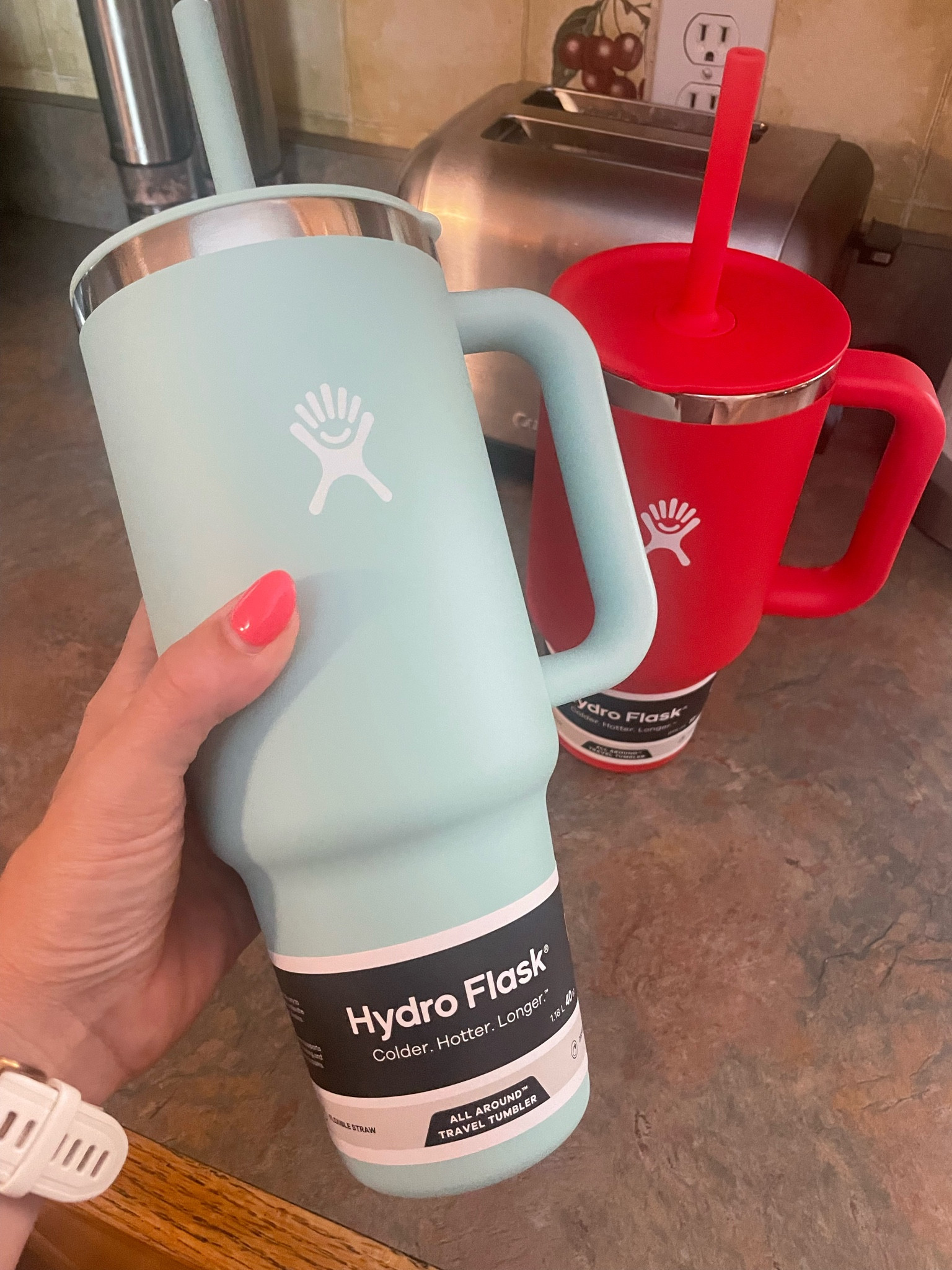 Hydro Flask 32 oz All Around Travel Tumbler in Blue