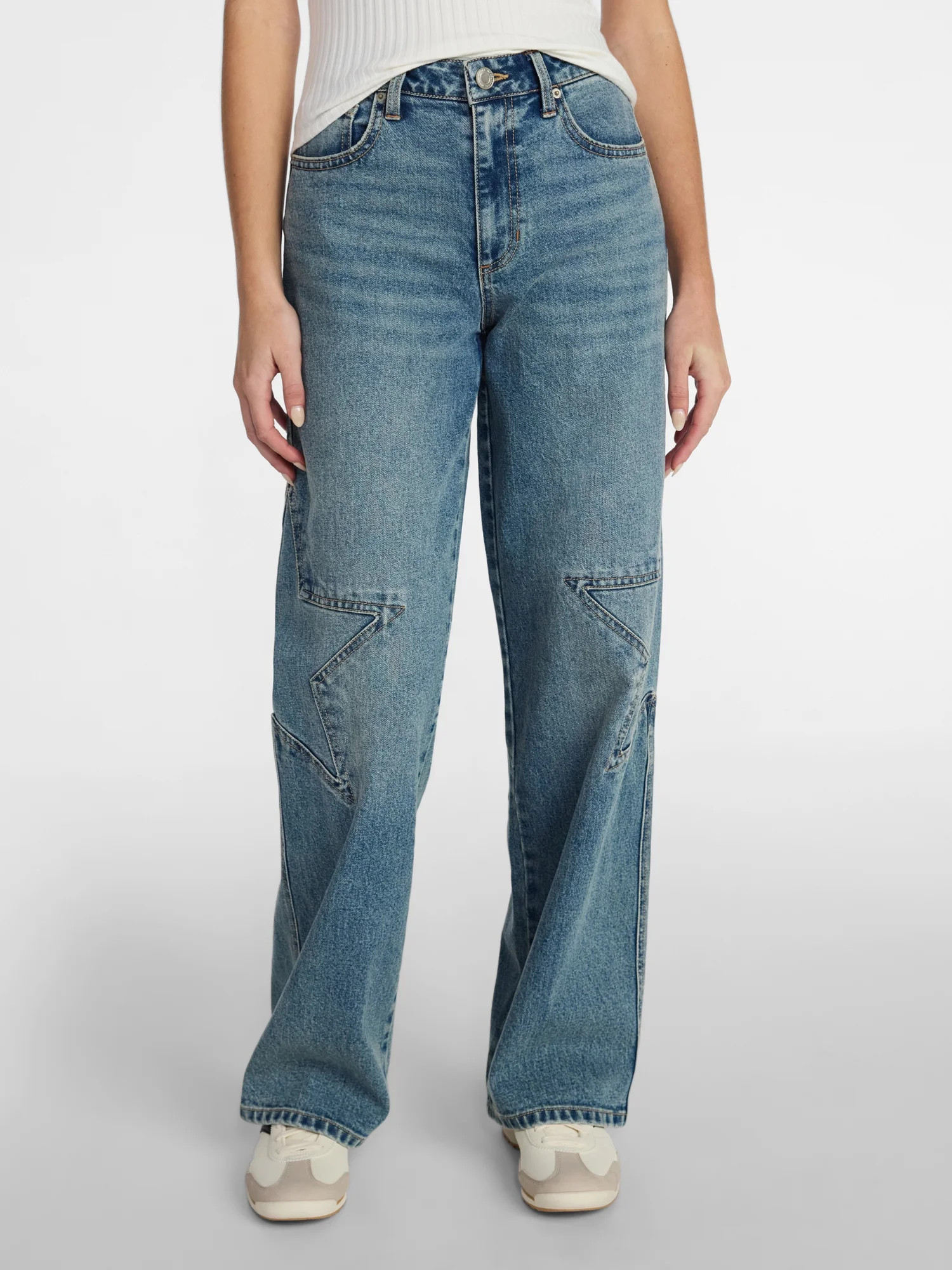 No Boundaries Mid-Rise Star Jeans, 31" Inseam, Women's | Walmart (US)