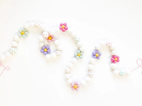 Daisy Polka Dot Felt Ball Garland Bunting Banner | Etsy | Etsy (US)