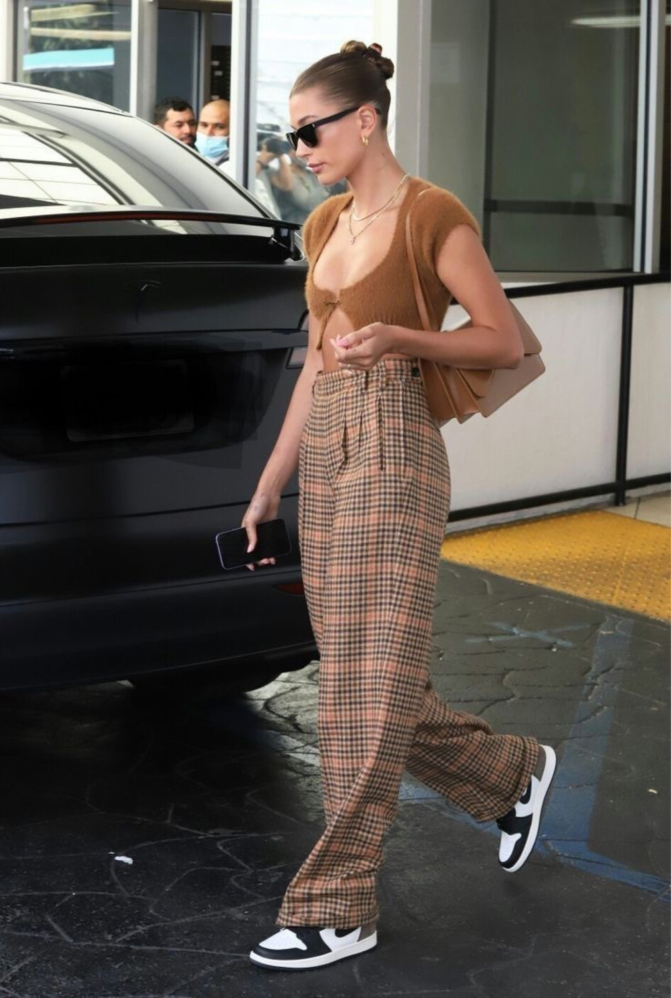 Get the look | Hailey Bieber inspired  

#LTKstyletip #LTKFind #LTKSeasonal