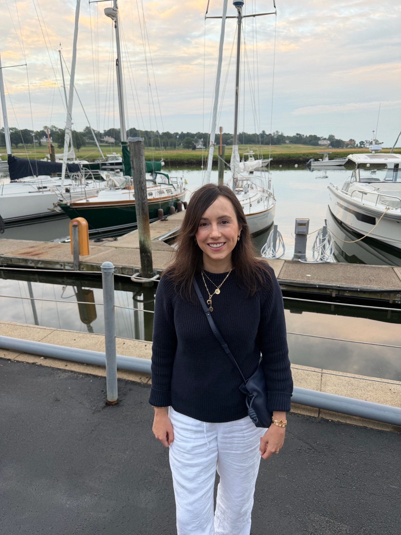Can’t go wrong with @jcrew linen pants and a navy sweater

#LTKootd #LTKSeasonal