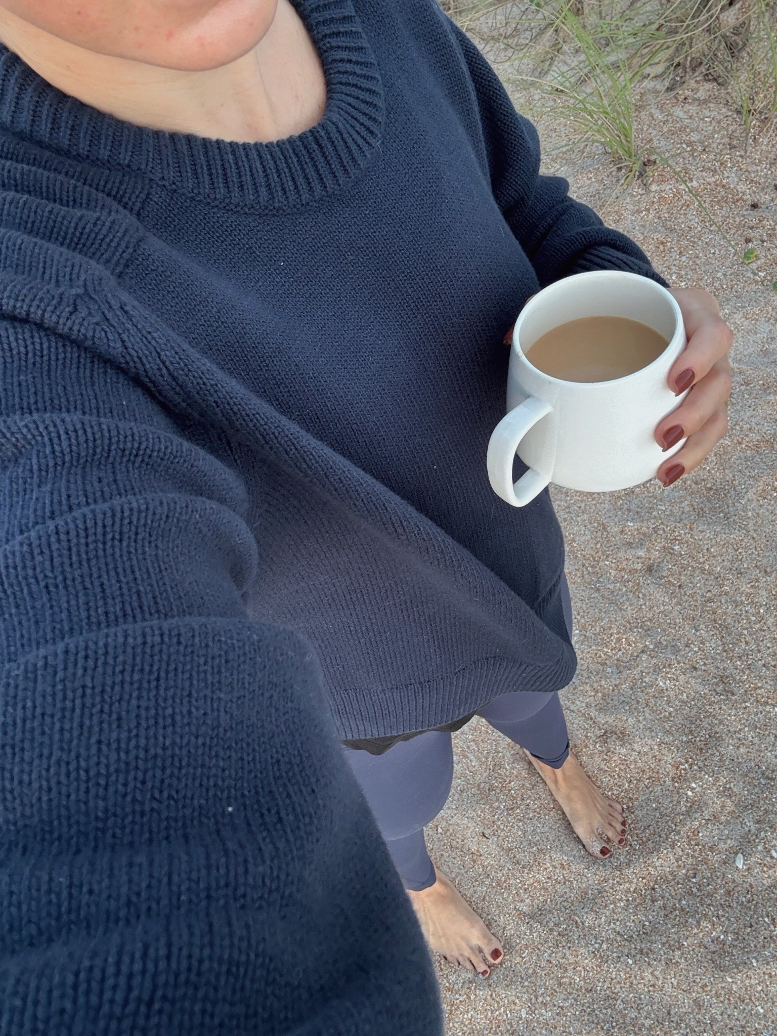 The coziest fall beach sweater for the cool mornings🍂