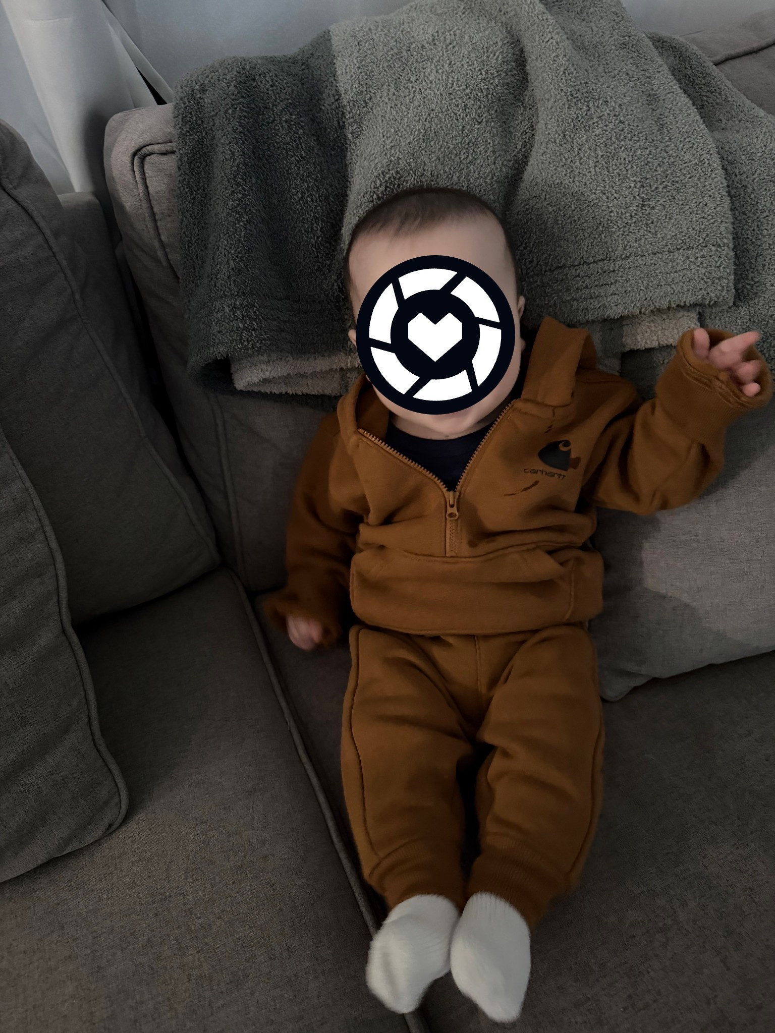 Matching carhartt sweatpants set

#LTKBump #LTKBaby #LTKKids
