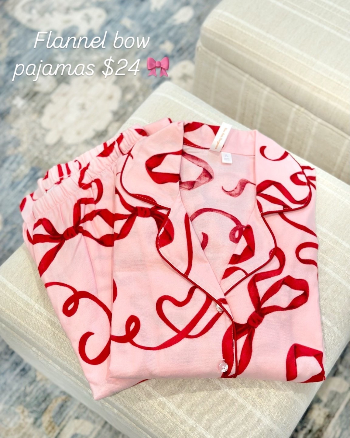 Cutest bow Christmas pajamas 🎀💕 flannel pjs 

#LTKHoliday #LTKFindsUnder50 #LTKStyleTip