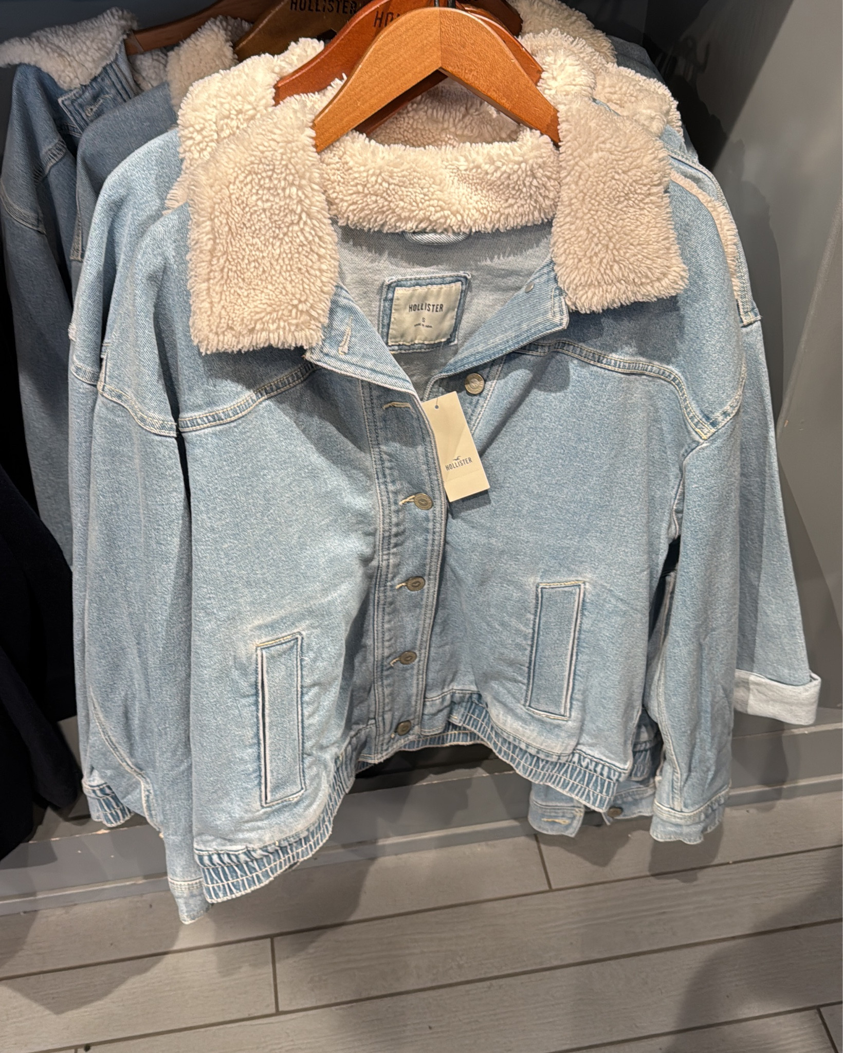 This jacket is soooo adorable🤩 and a perfect gift for your bestie

#LTKStyleTip #LTKHoliday #LTKFindsUnder50