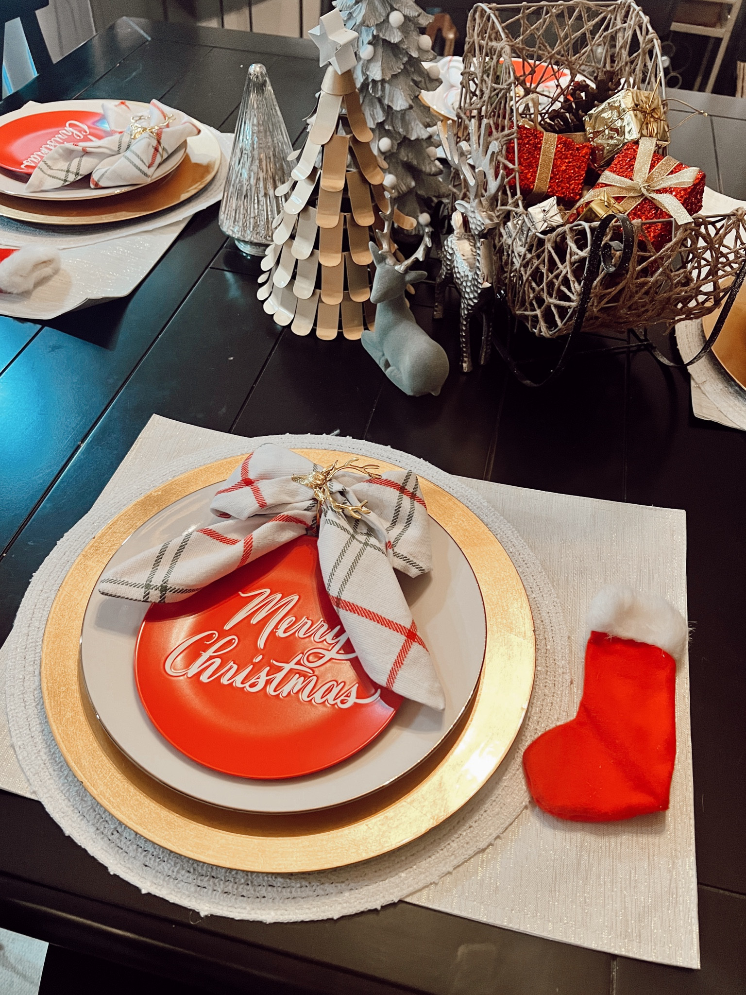 Cute holiday home finds and decor at Target, including these red plates 🎄

#LTKhome #LTKSeasonal #LTKHoliday