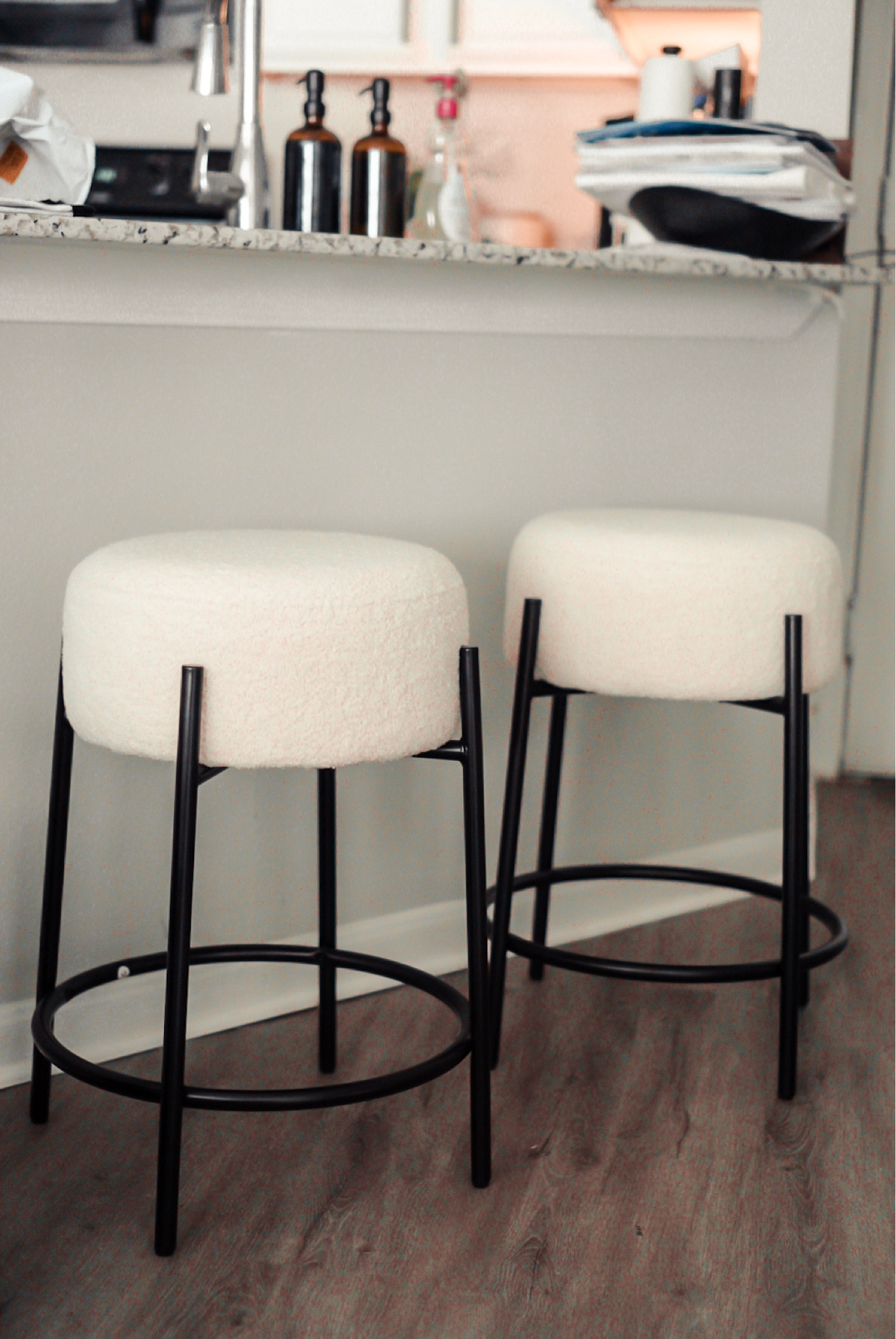 Bar stools, modern 24" backless bar stools from Amazon 🖤 

Amazon kitchen, modern home decor 

#LTKHome #LTKStyleTip