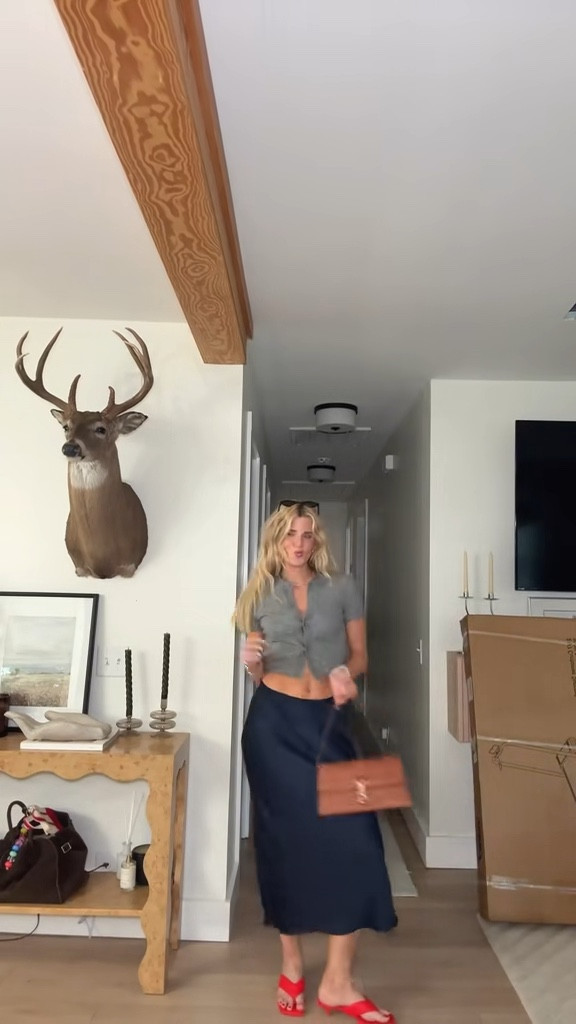 Transition to fall

#LTKStyleTip #LTKSeasonal #LTKWorkwear