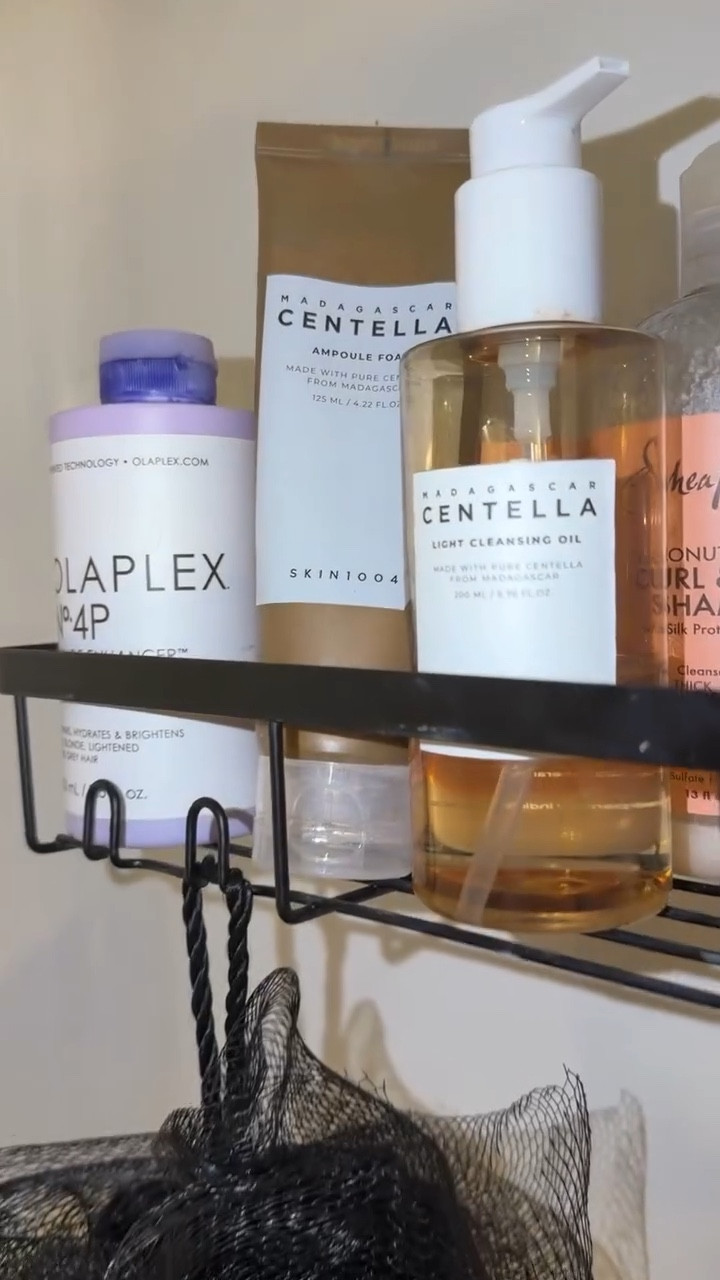 a typical 5-9 friday night shift as a teacher who’s hobby has turned into a side hustle that gets more exciting by the day! 🫶🏼🫧 

Can’t blame a girl for tryin’ 😅

#smallcreator #plusmodel #UGC