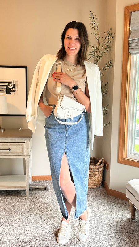 Girls night out look

UndeniablyElyse.com

Casual look, Jean skirt, affordable outfit, summer outfit, target finds, white blazer, casual chic outfits, maxi skirt, office casual outfit, easy outfit, tall girl approved

#LTKFindsUnder50 #LTKStyleTip #LTKMidsize