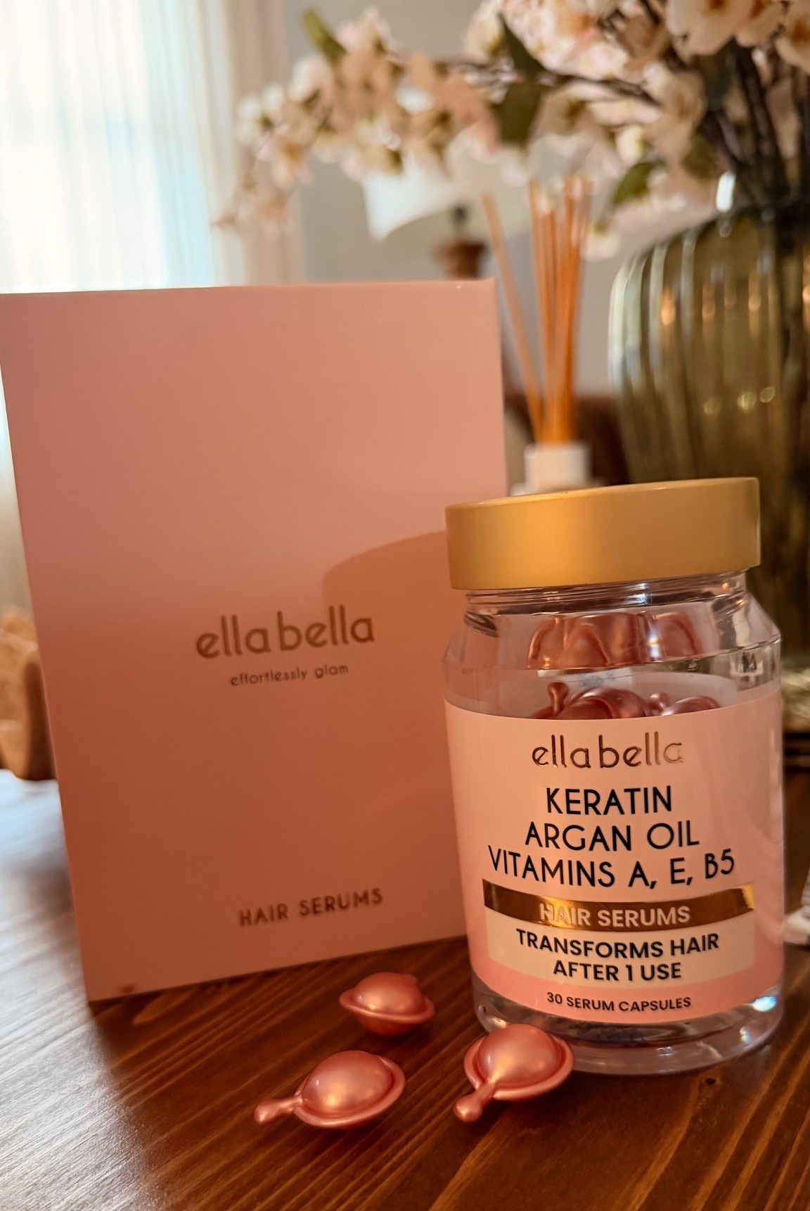 Hair serum capsules with vitamin A, E, B5 argan oil, jojoba oil and keratin( anti frizz, fortalecer el cabello, protector de calor)