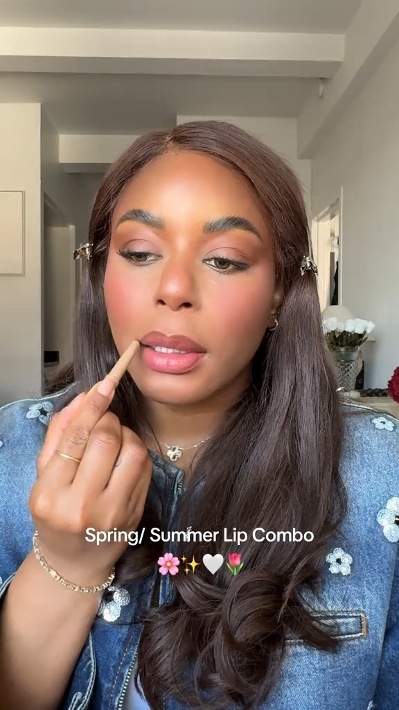 The easiest spring and summer lip combo that’s complimentary to your everyday makeup! Using Rhode lip sculpt / lip liner and gisou shimmery lip oil. Love this lip combo! …For more links to spring outfits 2026, country concert outfits, spring dresses, date night outfits, vacation outfits beach, business casual workwear, work outfts, travel outfits, follow me on LTK! ✨

#LTKgrwm #LTKBeauty #LTKMothersDay