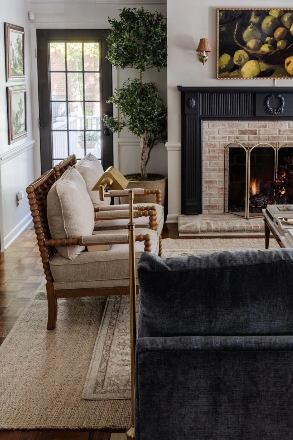 How we layered rugs! 

#Livingroom #LivingroomDecor #Living roomRoomRug #AreaRug #SpindleChairs #Lamp #Fireplace


#LTKHome