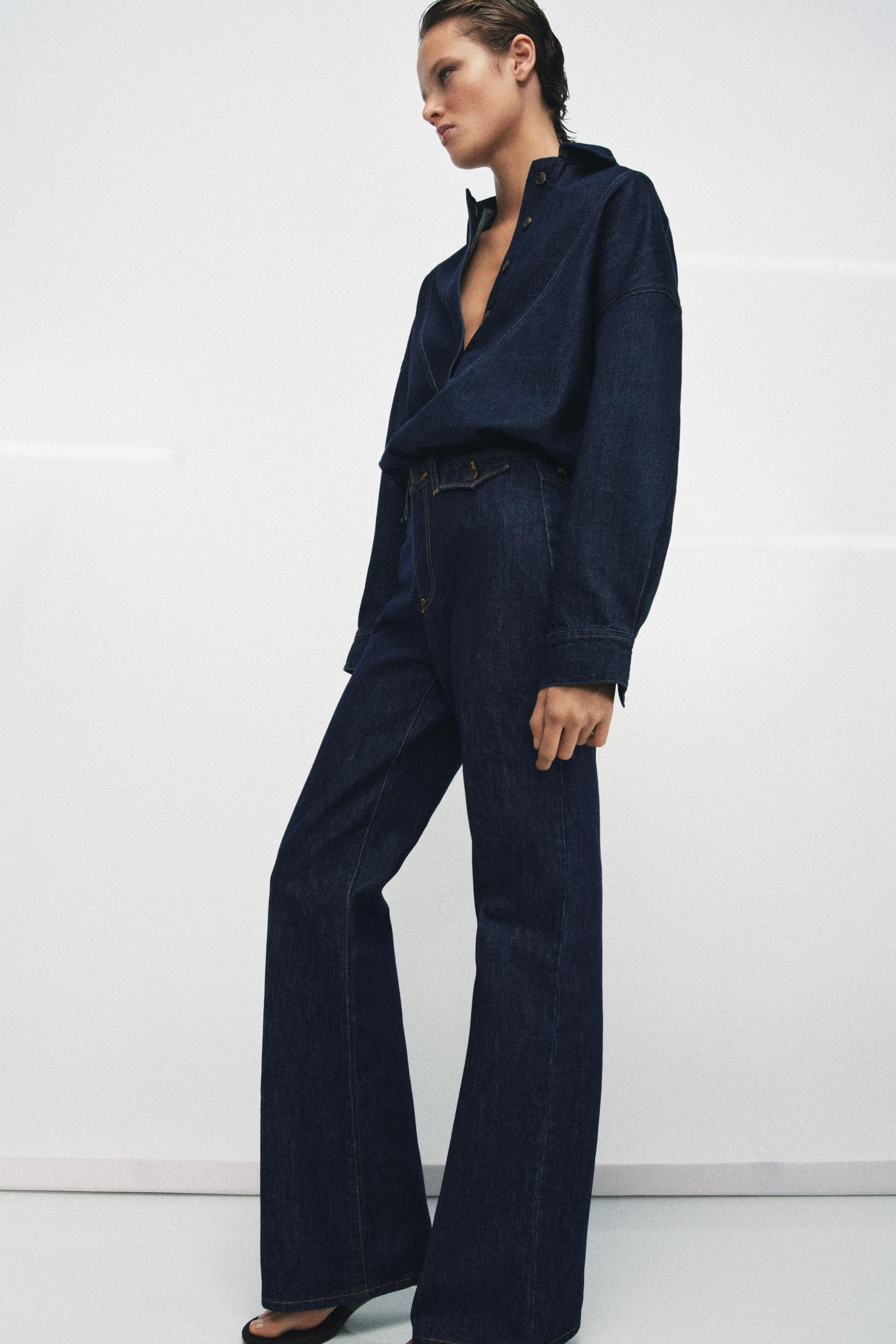 ZARA WOMAN COLLECTIONDenim shirt with main fabric made from cotton yarn. Lapel collar and long sl... | Zara US