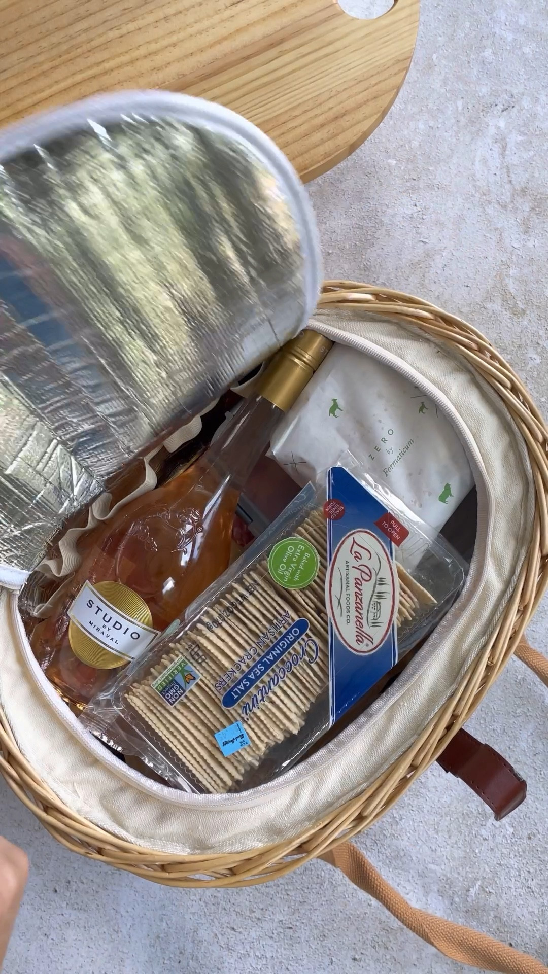 An insulated picnic basket that is PERFECT for any season! 

#LTKHome #LTKTravel #LTKSeasonal