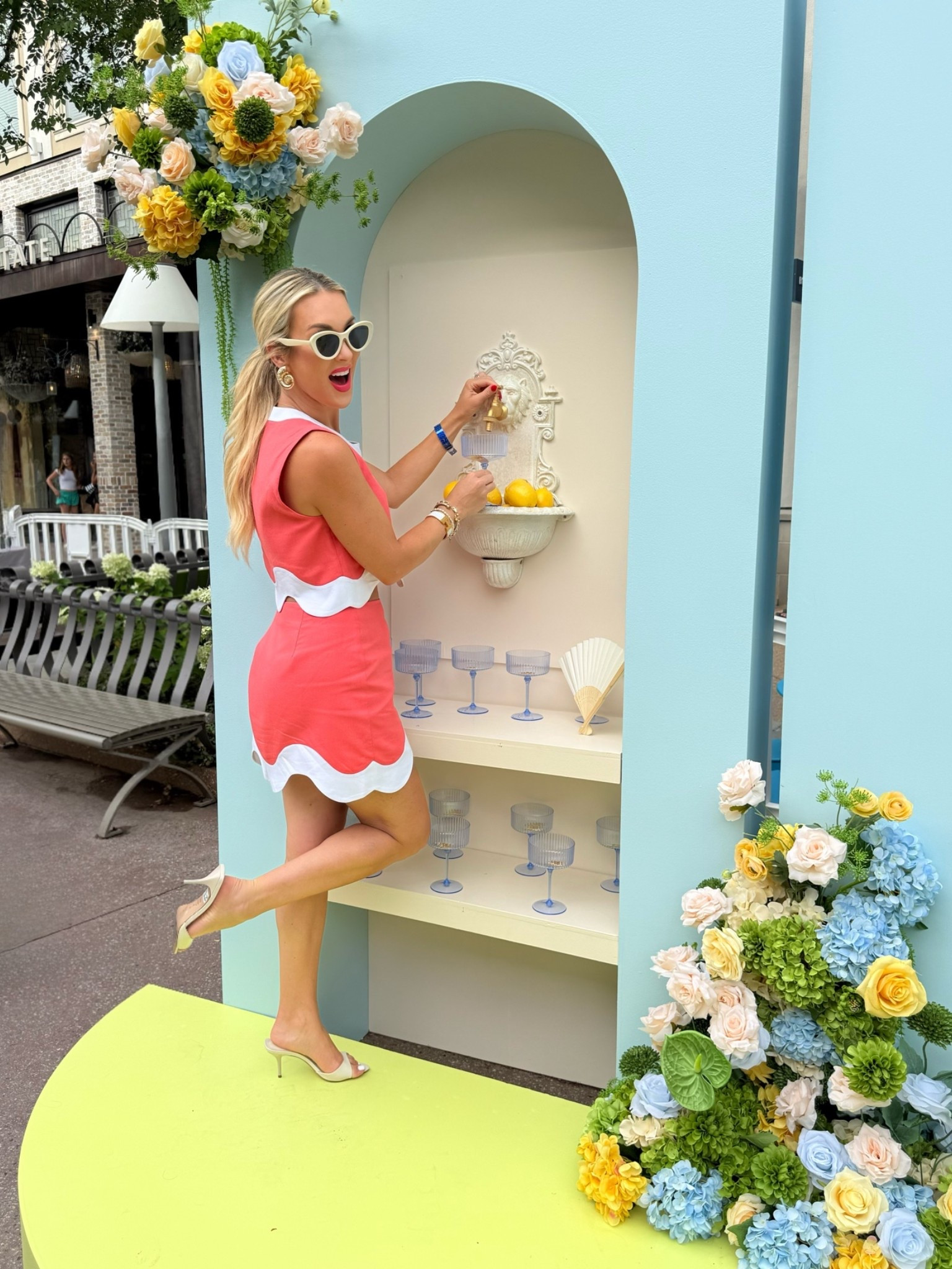 Ladies night 🥂 + Lemonade 🍋 were a perfect combo. Wearing size small in the top and bottom of this cute coral color block set from VICI Collection use code KRISTYSAVE 35 to save 35% off your order.
Wearing size 6 in these ivory Schultz heels. 

#2PieceSet #VICICollection #ColorBlock #ColorBlockSet #VacationSet #SummerOutfit #LinenOutfit #VacationFit