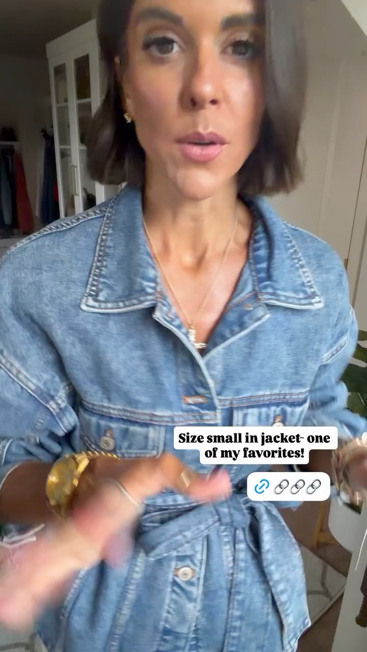 Size small in jacket Levi’s fit true to size

#LTKdayinmylife #LTKgrwm #LTKmomlife