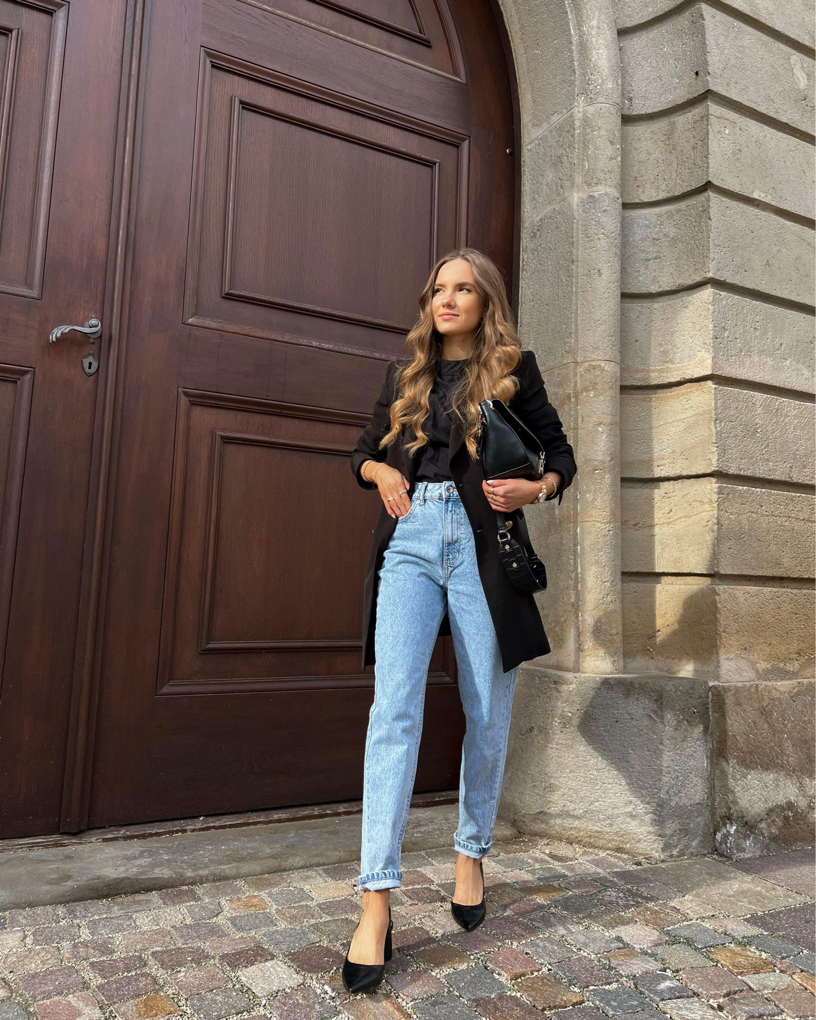 6 outfits with mom jeans | look 2

bag is old Versace Jeans

#LTKstyletip #LTKeurope
