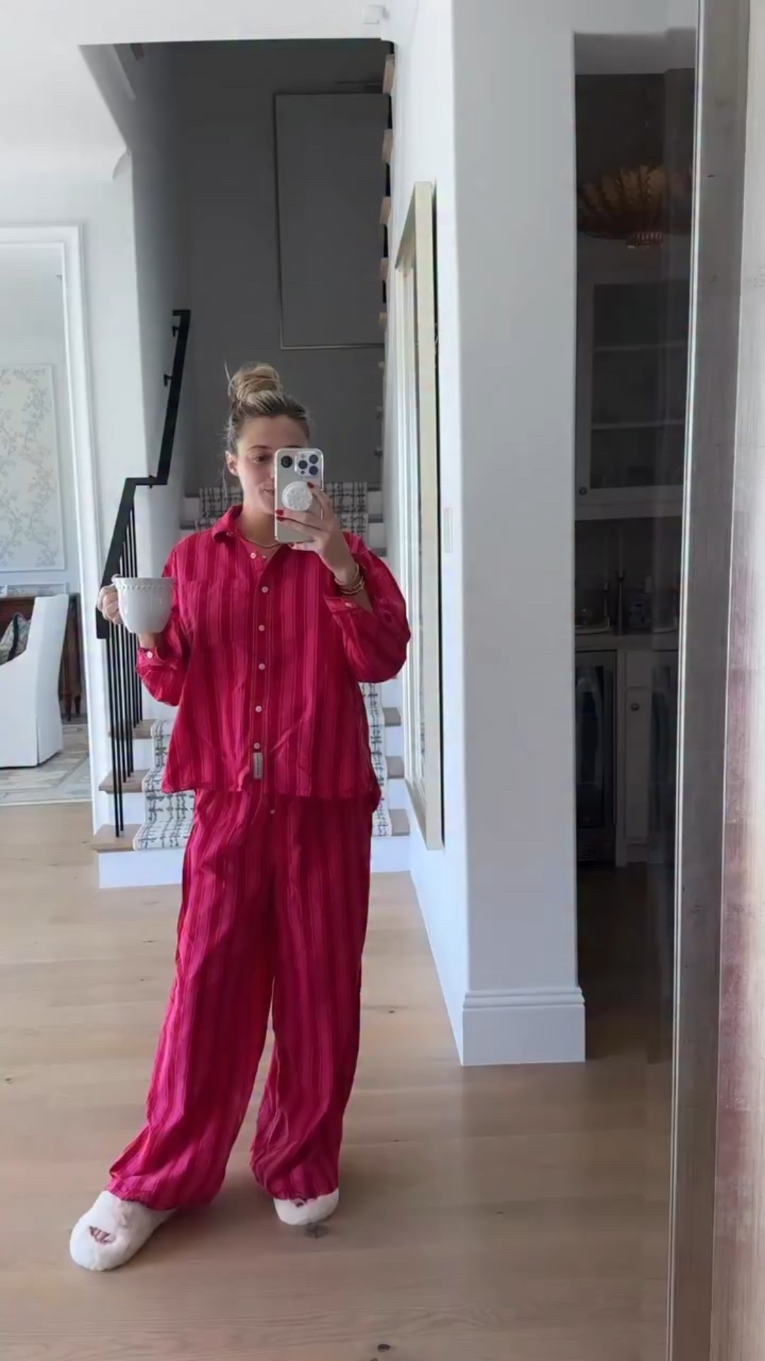 A little peek into today 🎥 🤰🏼🎄26 weeks pregnant, glucose test, baby girls sonogram, and holiday memories 🥹
@nordstrom #nordstrompartner