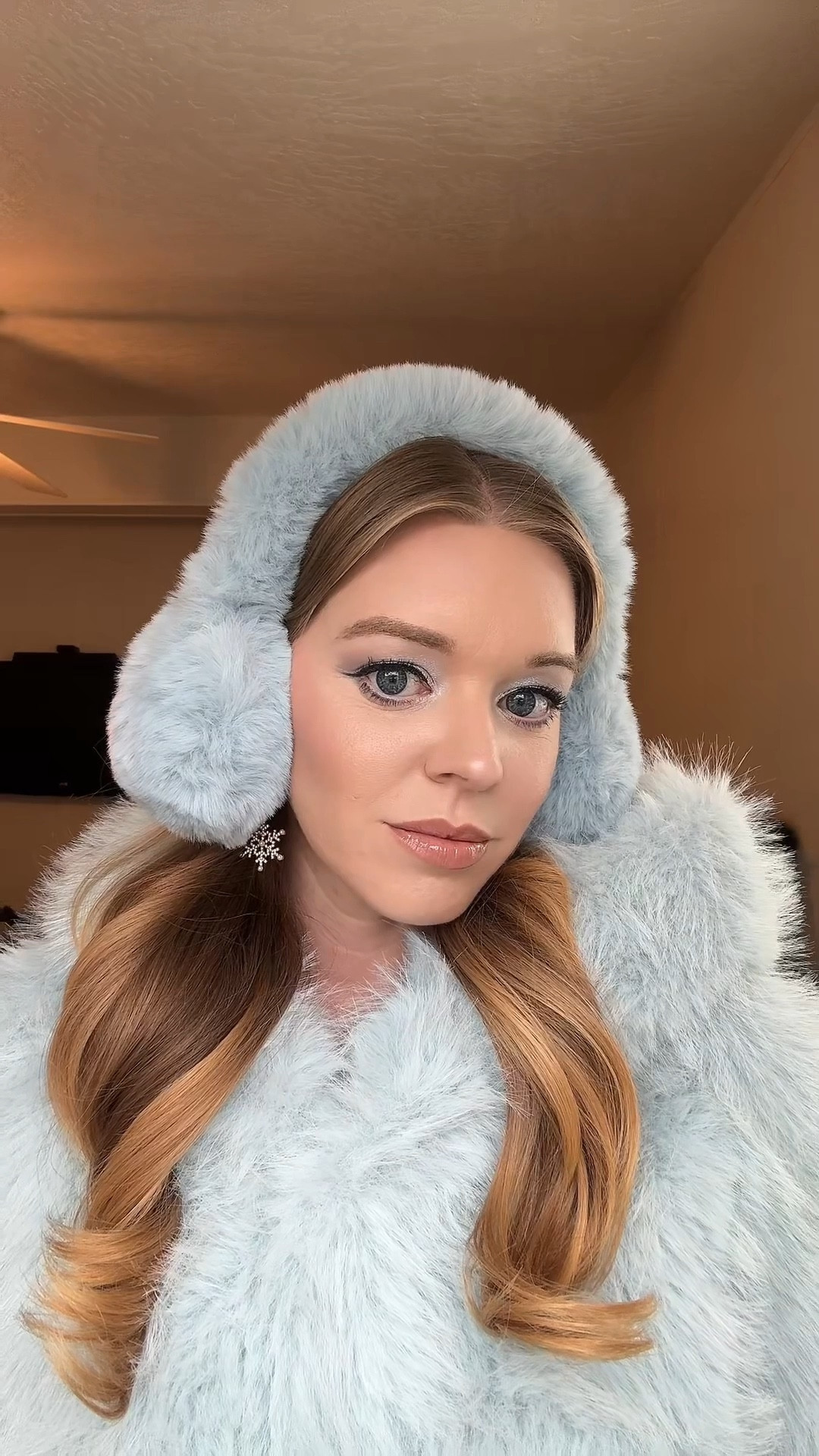 Up to snow good ❄️🩵

#LTKHoliday #LTKGiftGuide #LTKootd