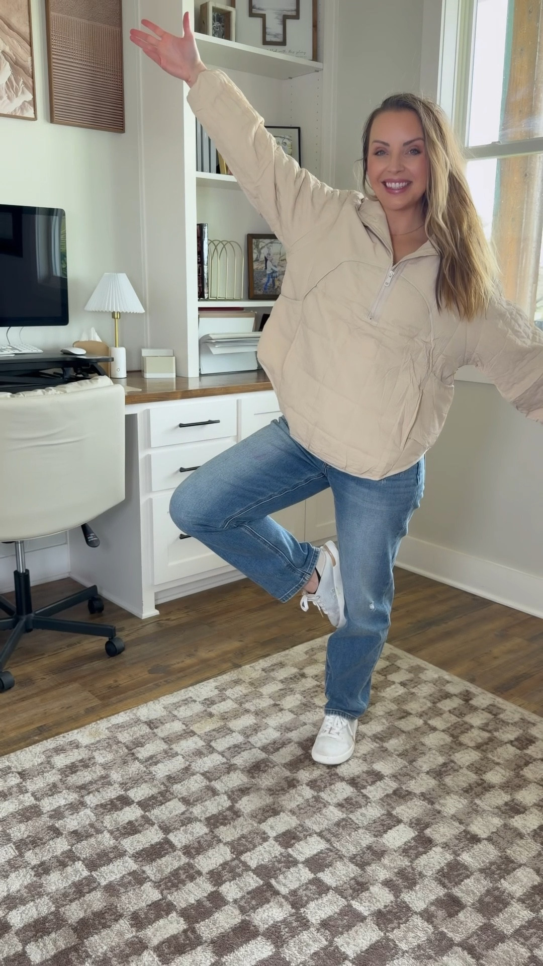 So good from Amazon 🤍
A cozy pullover puffer that’s easy to style and perfect for everyday wear. One of those pieces I keep reaching for.

#amazonfinds #cozystyle #momstyle 

#LTKHome #LTKgrwm #LTKootd