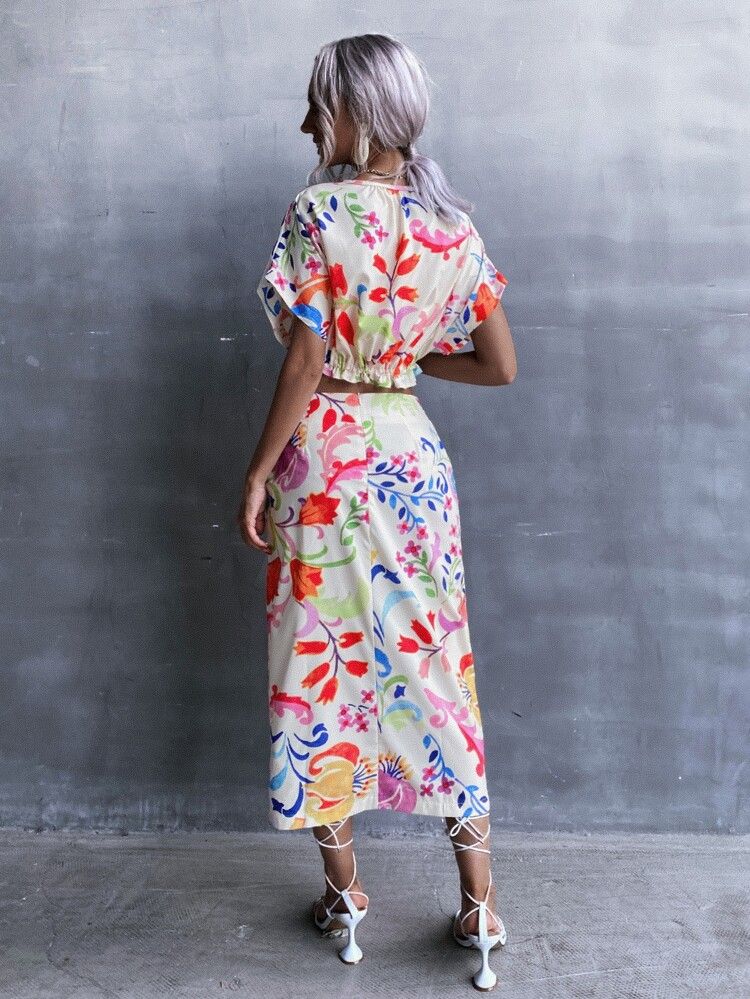 Floral Print Knot Hem Crop Top & Split Thigh Skirt | SHEIN