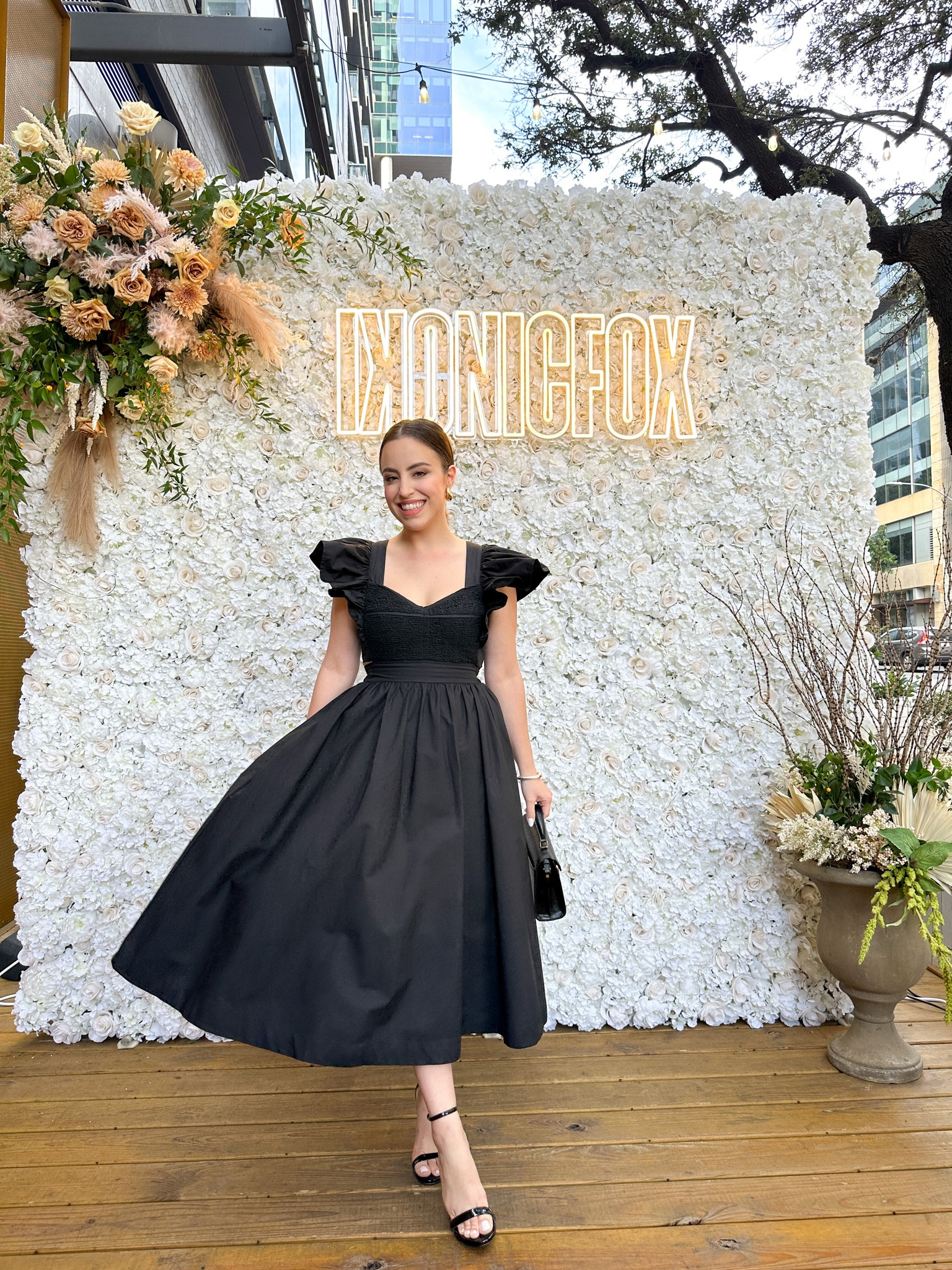 The most beautiful black midi dress! The back is EVERYTHING. Wearing a size XS



#LTKfindsunder100 #LTKstyletip #LTKparties