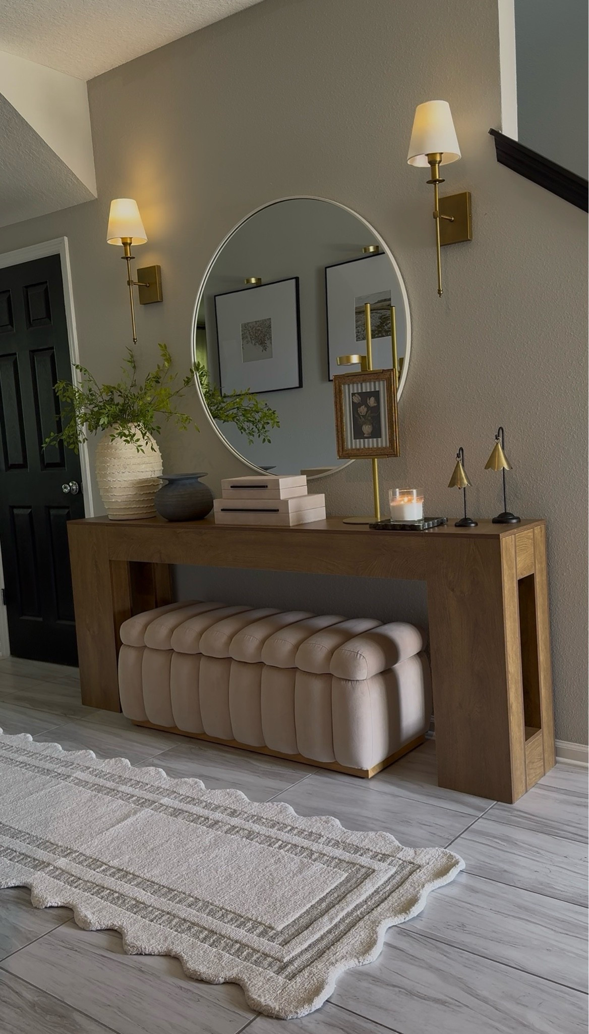 The perfect console table DOES exist and it’s under $250! 😍😍

Affordable console table, console table styling, entryway, wayfair home finds

#LTKHome #LTKSaleAlert