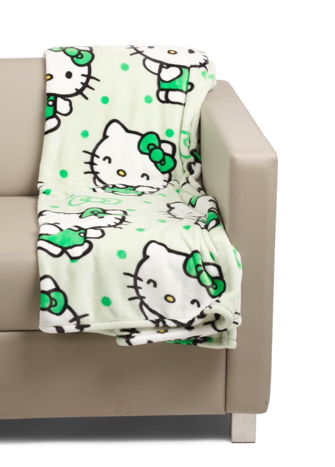 Hello Kitty Shamrock Dance Throw