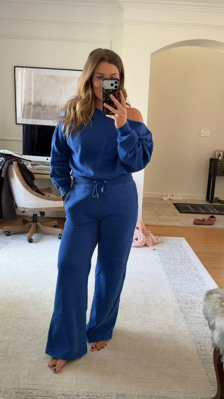 Abercrombie CYBER MONDAY REMINDER!! 

25–50% off everything + free shipping over $99. + Use code "CYBERAF" at checkout for an additional 15% off!!! Loving this lounge set for winter - available in more colors! 


abercrombie black friday, abercrombie sale, abercrombie deals, black friday fashion deals, abercrombie winter outfits, abercrombie favorites, abercrombie haul, abercrombie must haves, holiday outfits abercrombie, ltk black friday, ltk sale finds, black friday shopping, winter wardrobe staples 

#LTKootd #LTKCyberWeek #LTKSaleAlert