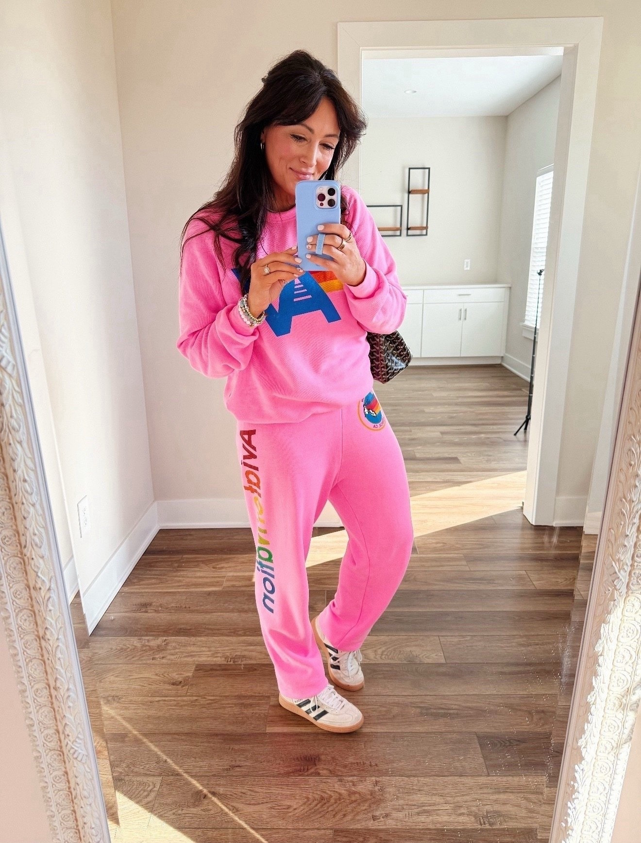 20% off Aviator nation! Softest hoodies + sweats ever!! 

I like to size up in the sweatshirt - this is a medium but I have a large in a few too
• medium sweats 


#LTKSaleAlert #LTKootd #LTKgrwm