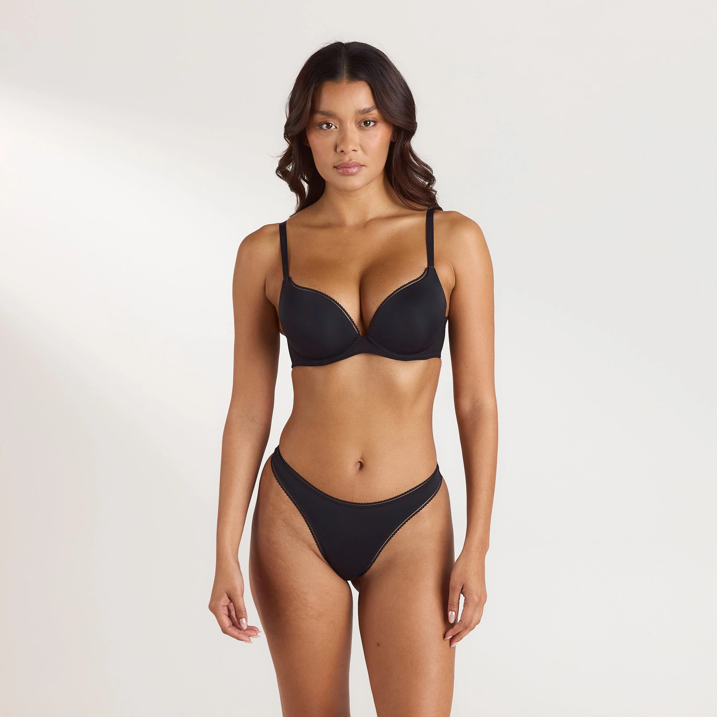 Comfort High Push-Up Bra - Black | Lounge (US)