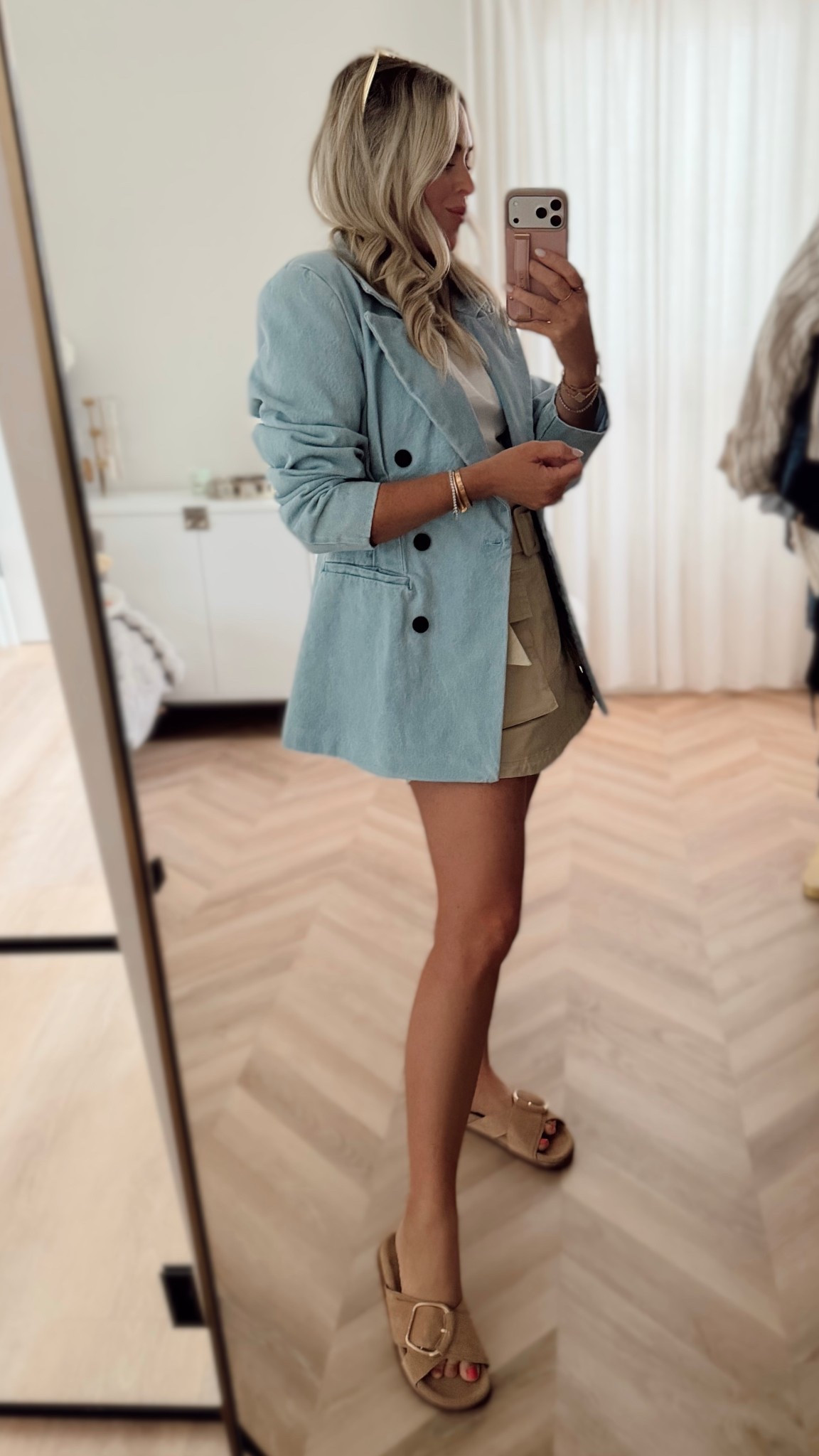 Denim blazer of the season 🤍 the cinched A-line fit is SO good. Wearing a small and planning to keep it open — if you want it closed, I’d size up. Paired with this Target skirt (true to size) and I’m obsessed. Both such good finds ✨ skirt on sale! 



spring outfit. denim blazer. target style. spring staple. a line blazer. affordable fashion. everyday outfit. skirt outfit. neutral style


#LTKootd #LTKgrwm #LTKSaleAlert